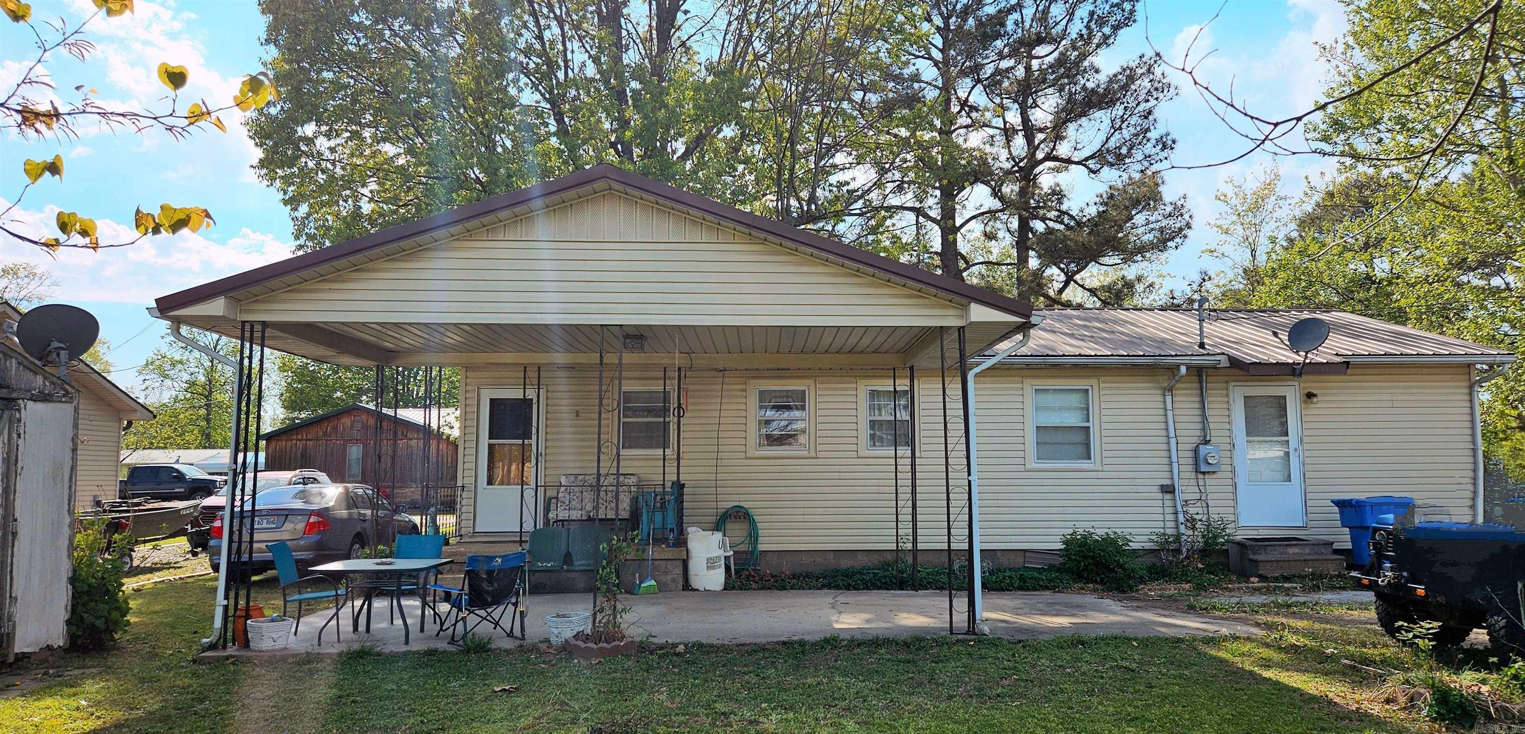 110 Edith St Street Property Photo 1