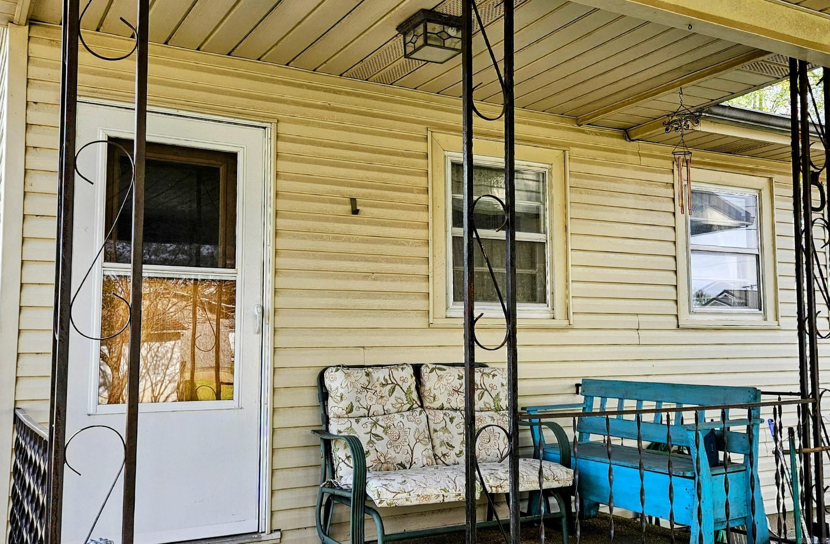 110 Edith St Street Property Photo 2