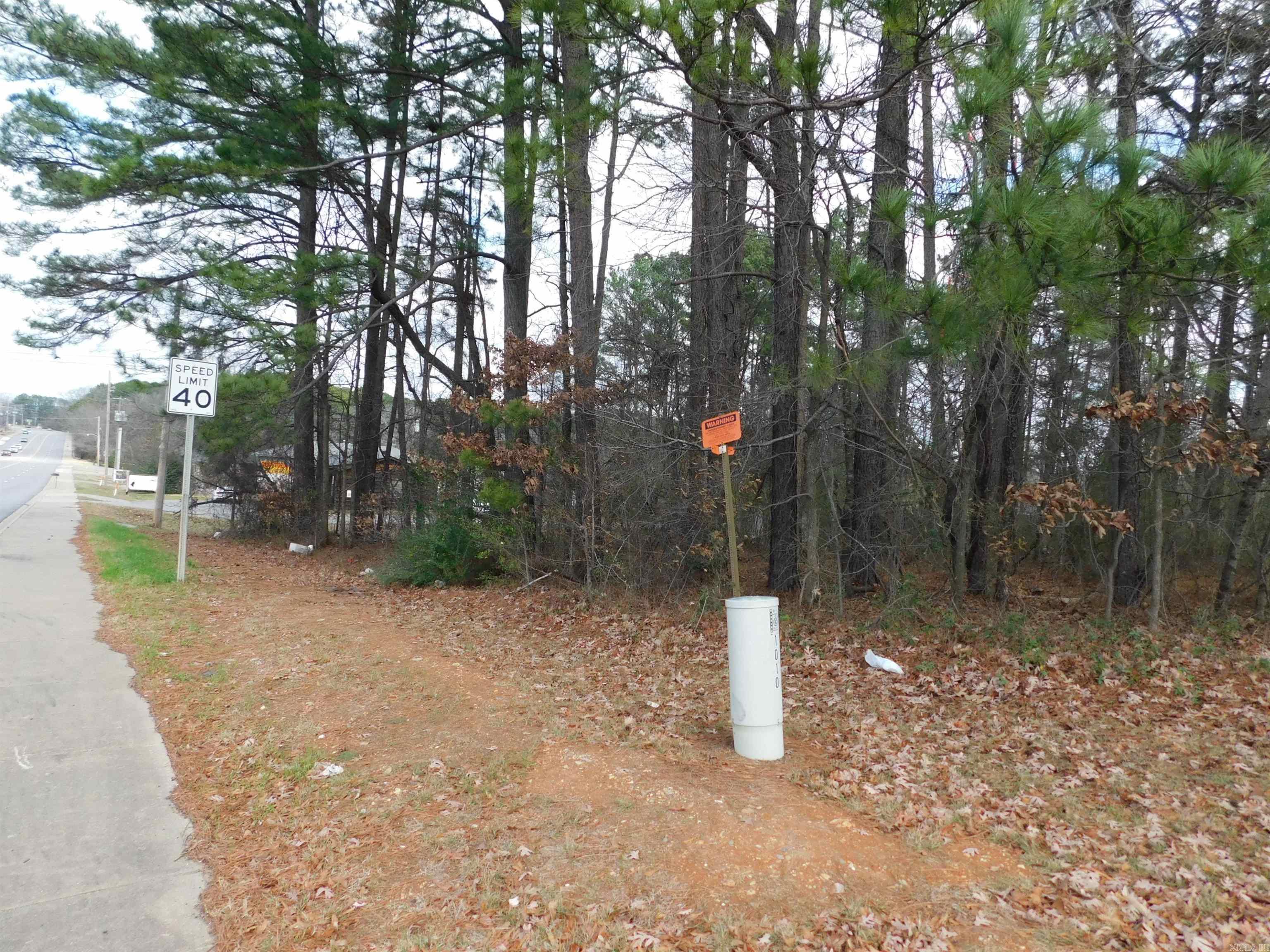 1004 N Reynolds Road Property Photo 2