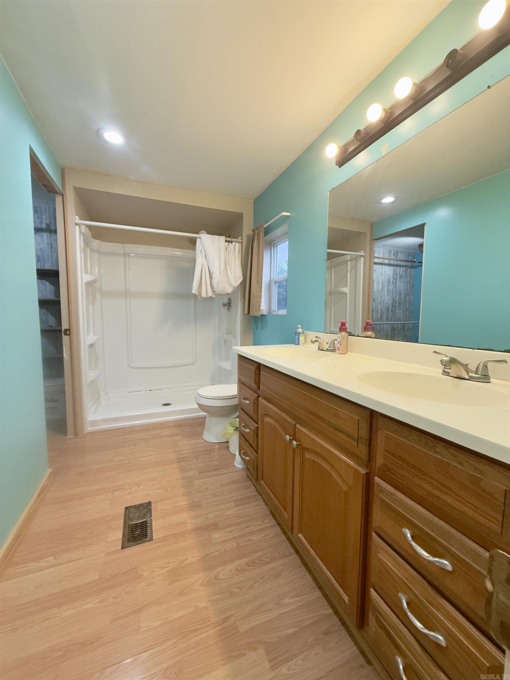 4442 Highway 186 Property Photo 5