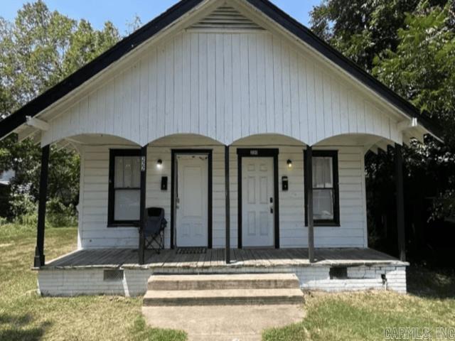 220 & 222 College Park Circle Property Photo 1
