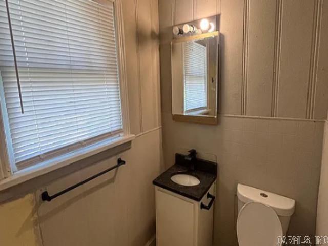 220 & 222 College Park Circle Property Photo 8