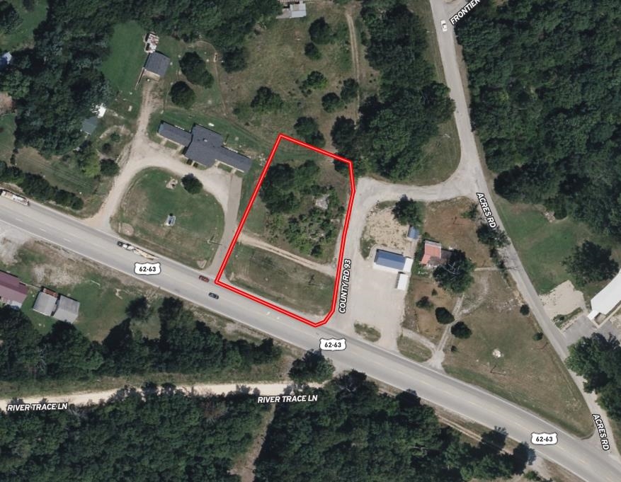 1942 Hwy 63 E Property Photo 2