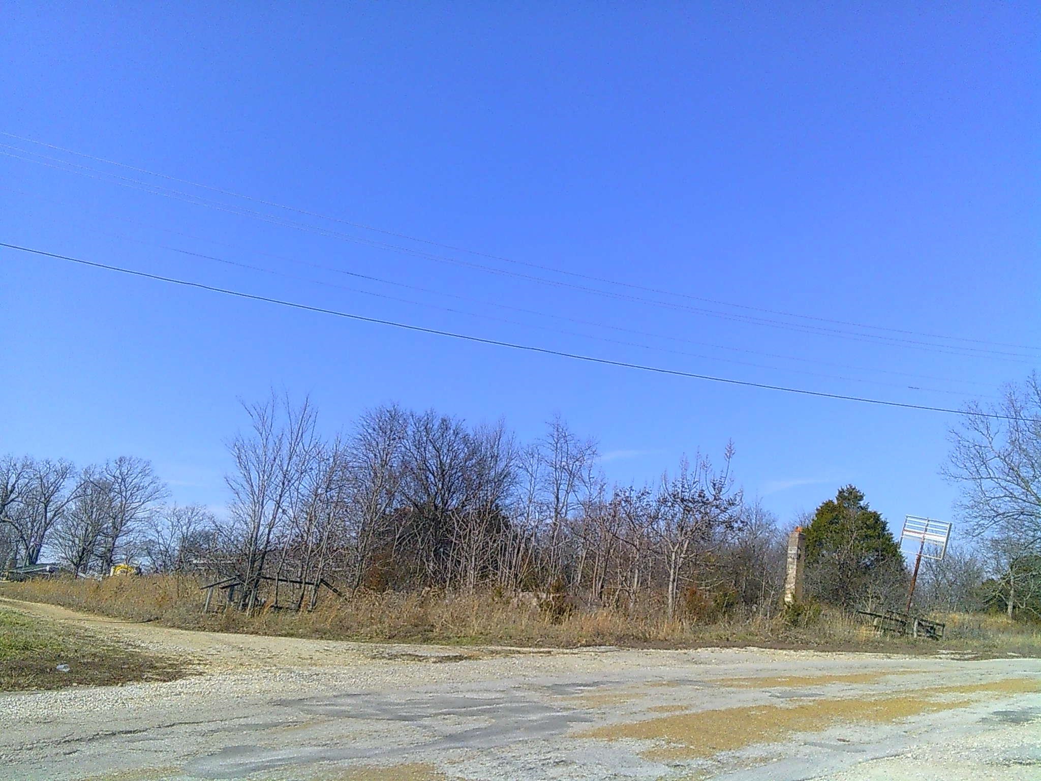 1942 Hwy 63 E Property Photo 3