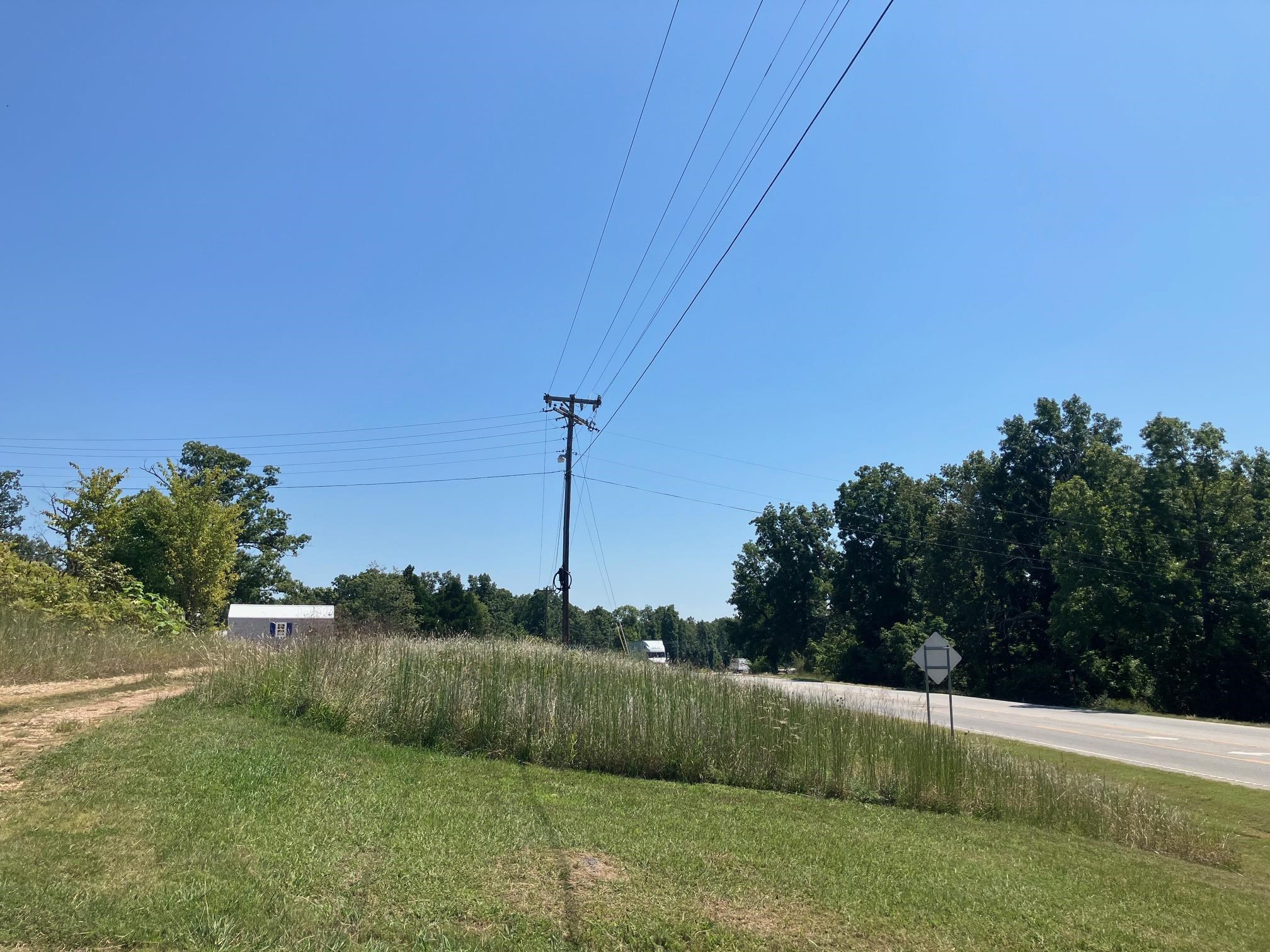 1942 Hwy 63 E Property Photo 5