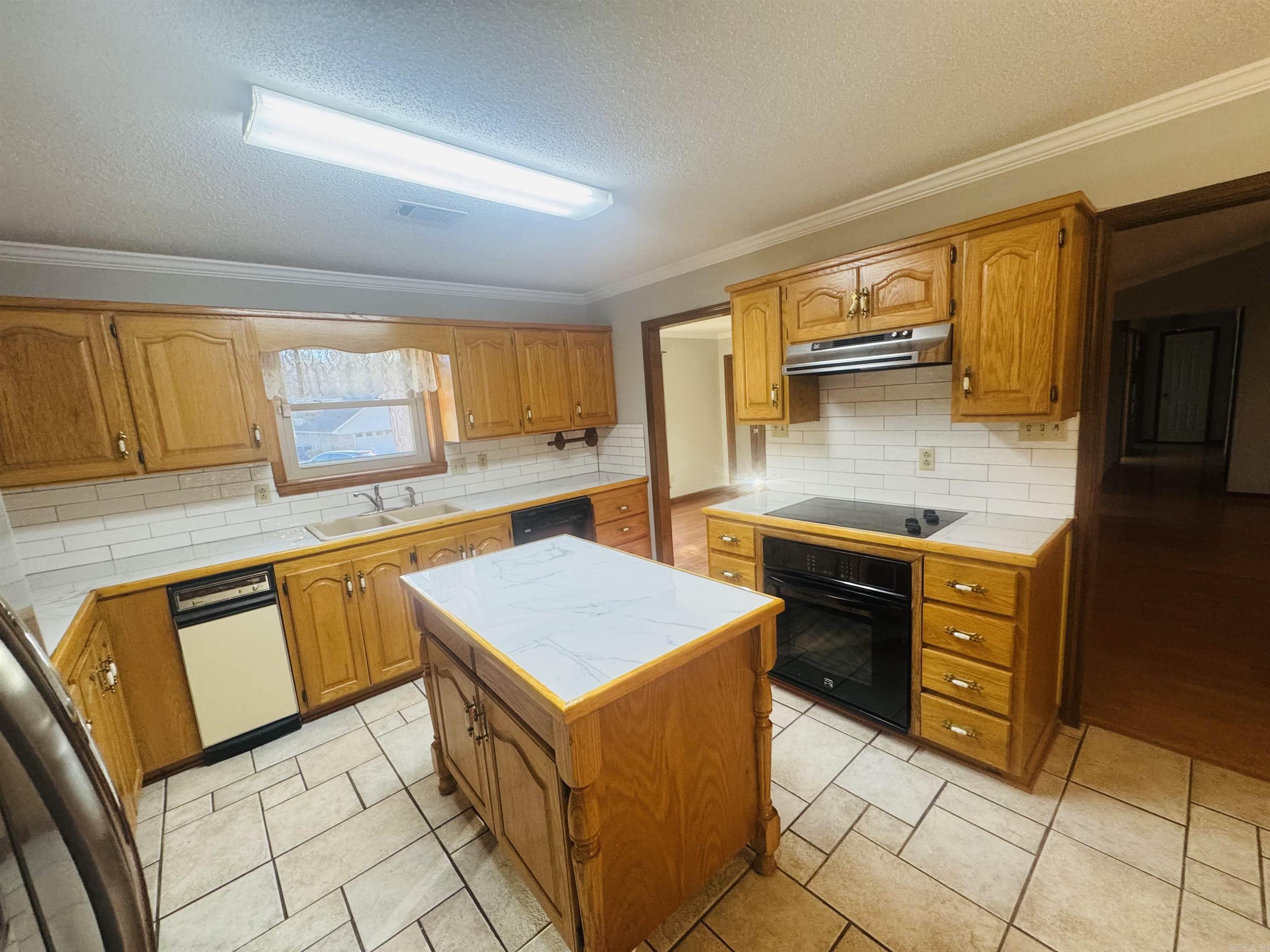 1070 Choctaw Avenue Property Photo 8