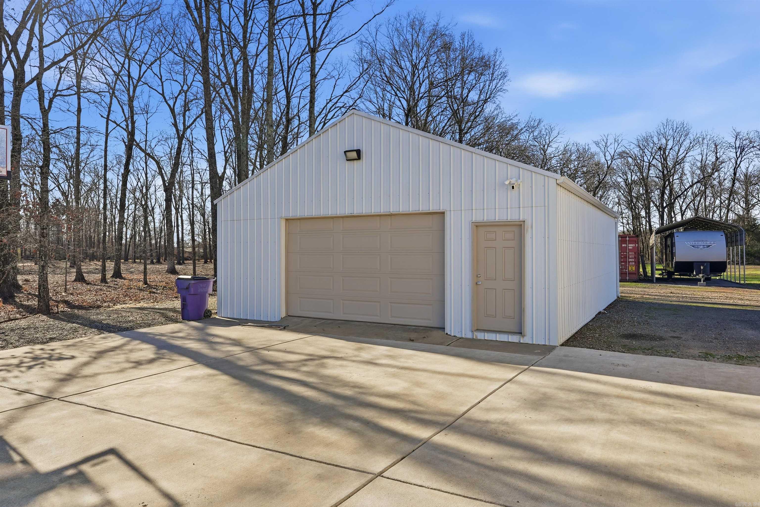 24 Downwind Avenue Property Photo 20
