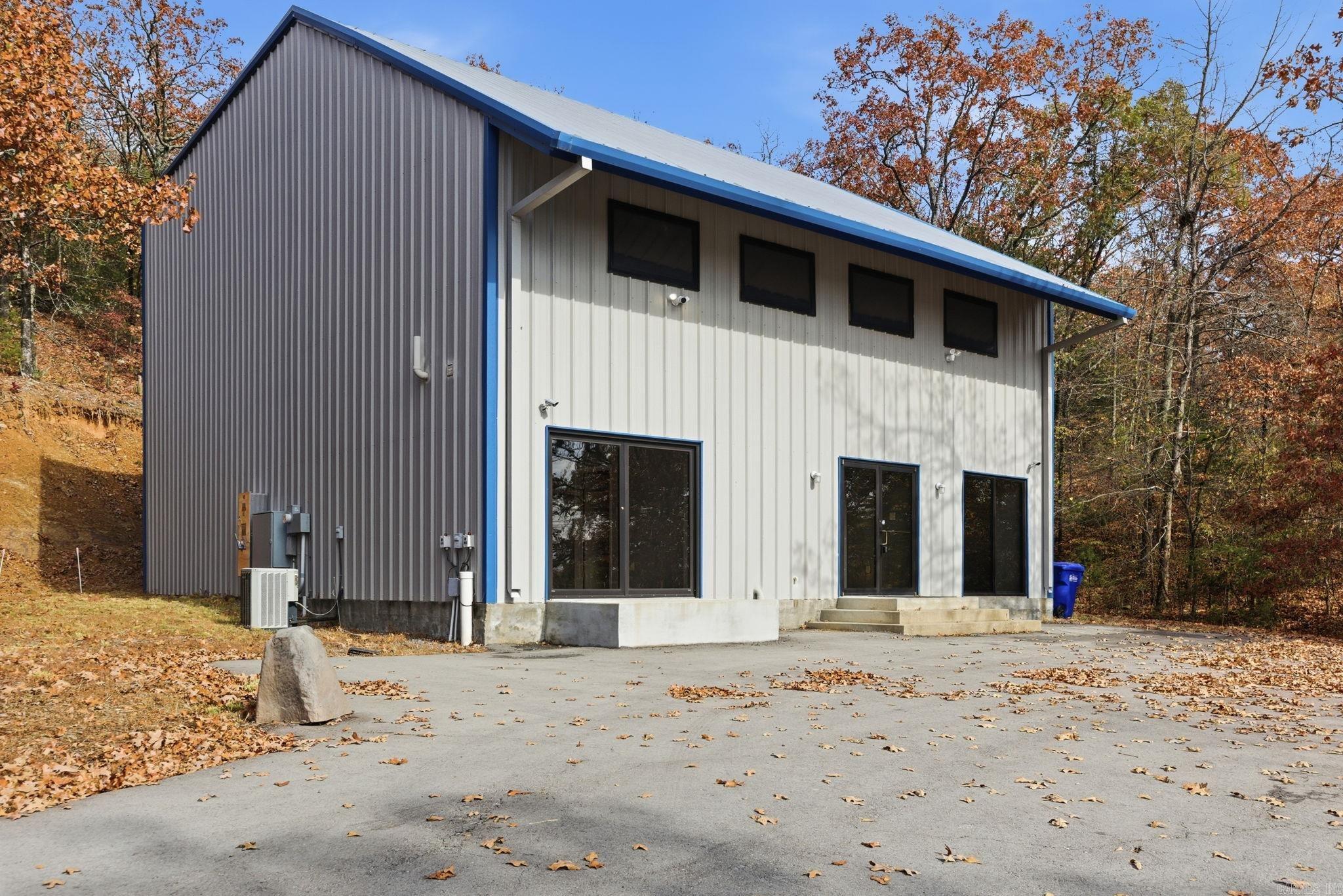 183 Lower Ridge Road Property Photo 1
