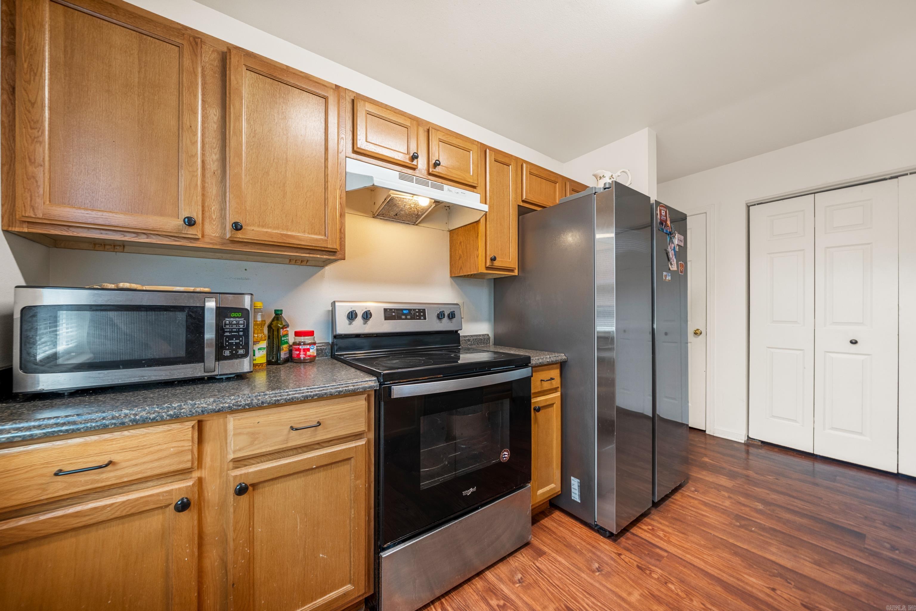 112 Mellersh Street Property Photo 12
