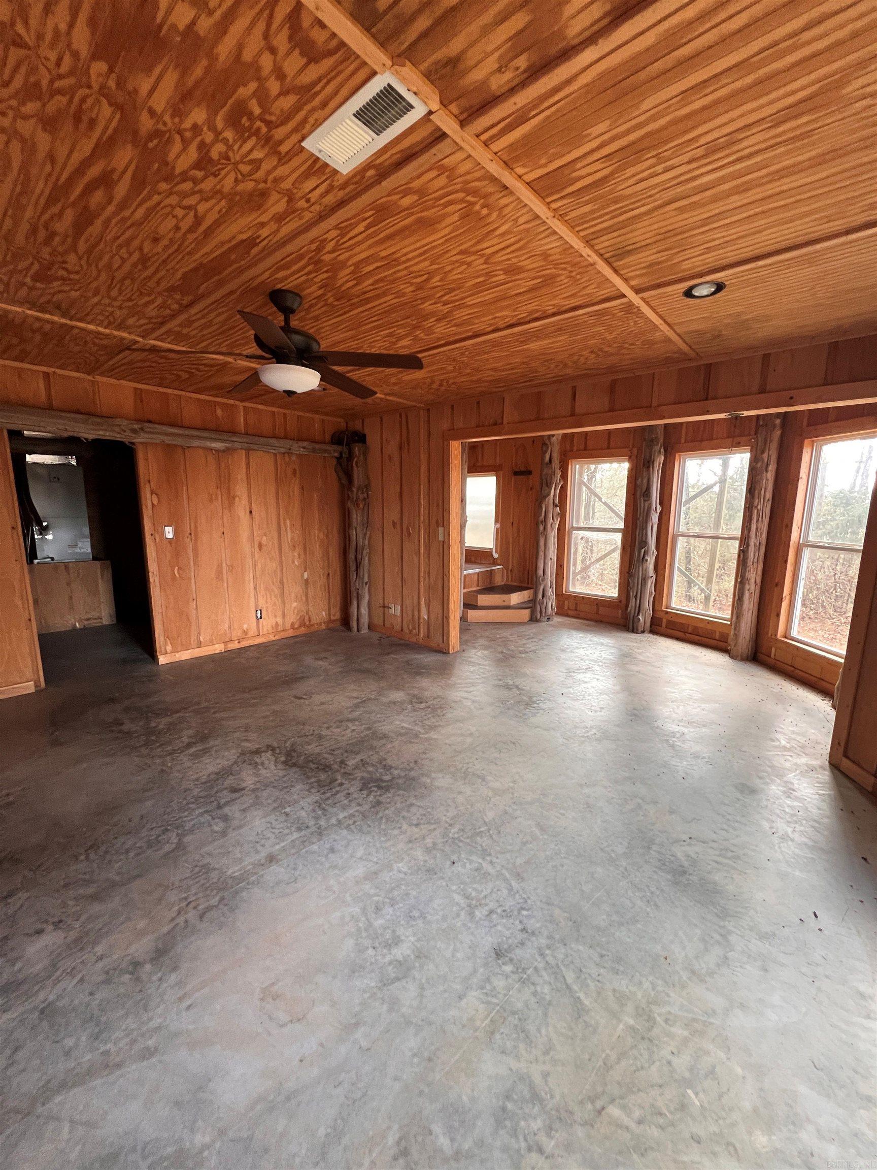 589 Pr 2721 Property Photo 10