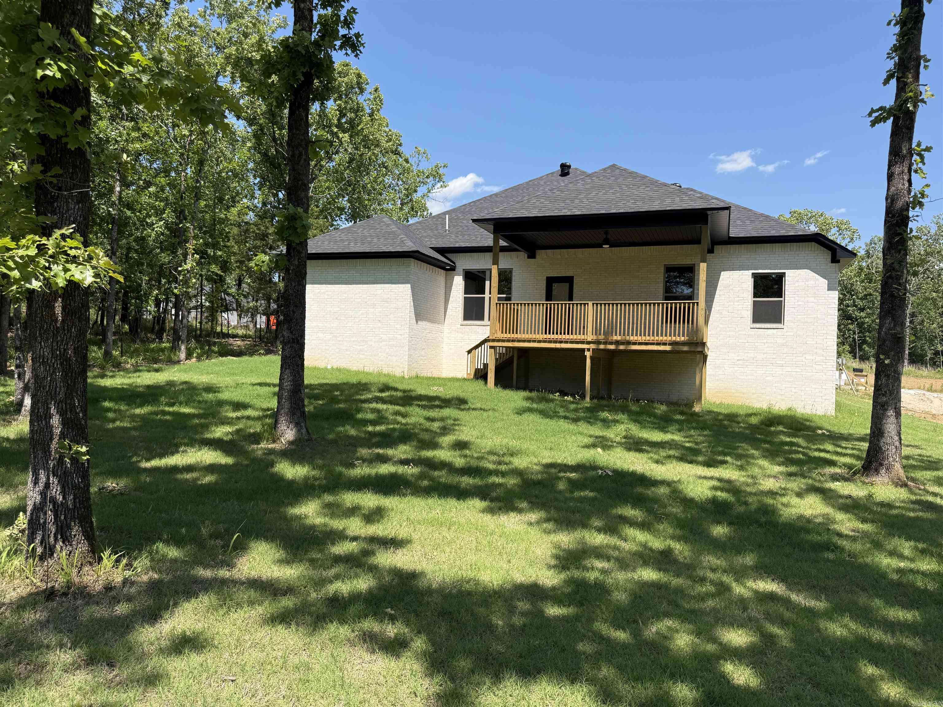 901 Conrad Cove Property Photo 2
