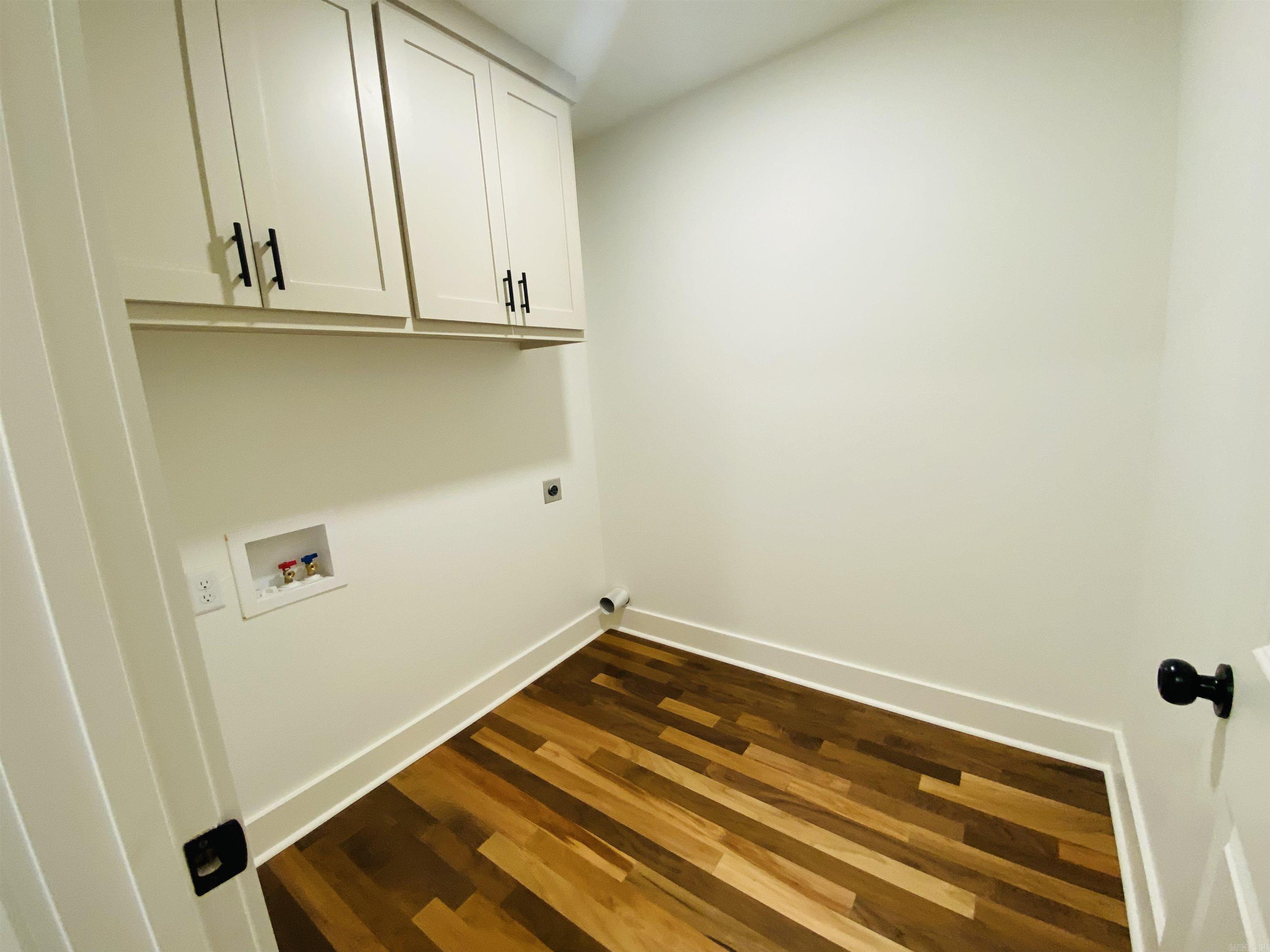 111 Pecan Property Photo 5