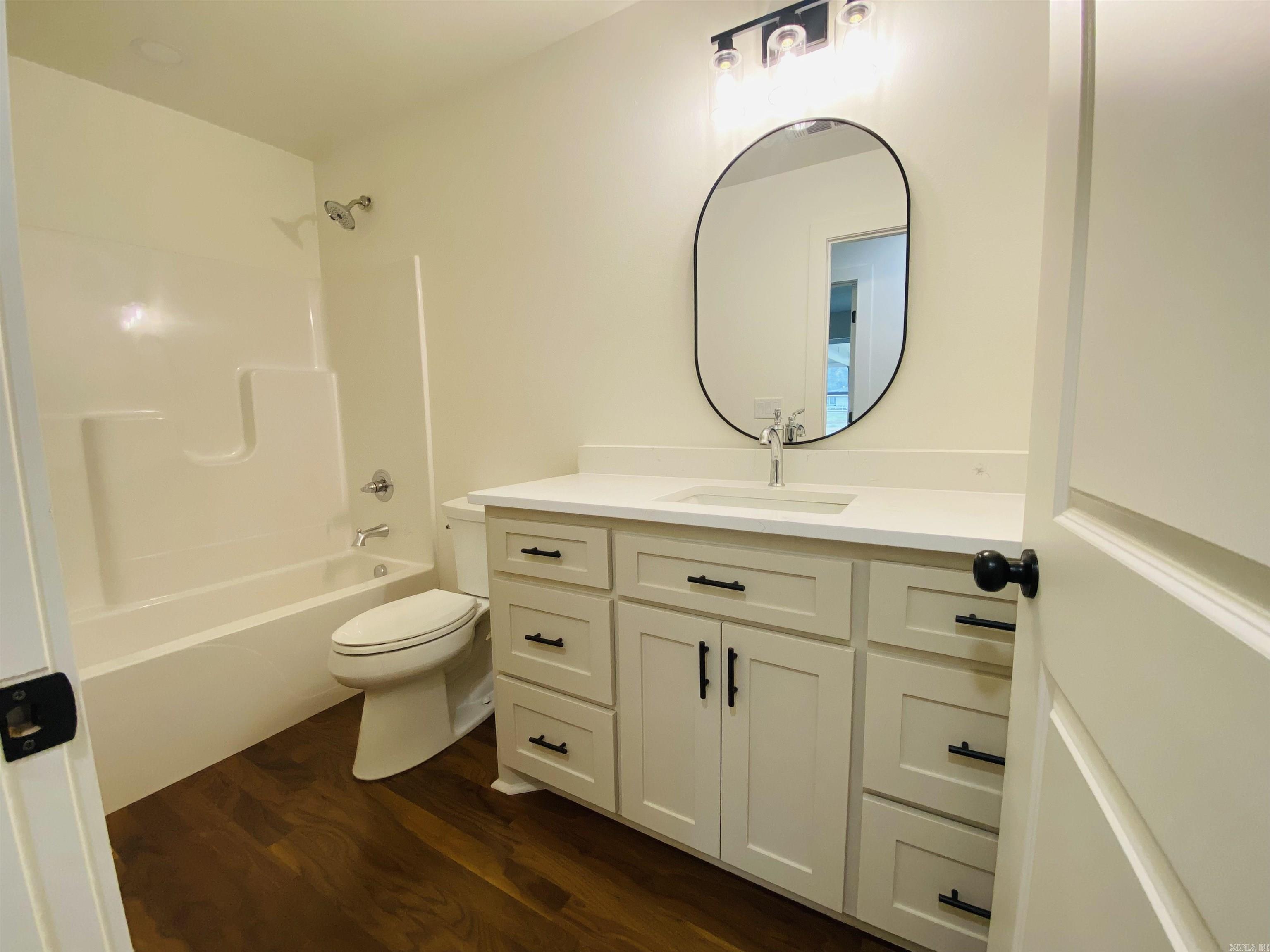 111 Pecan Property Photo 6