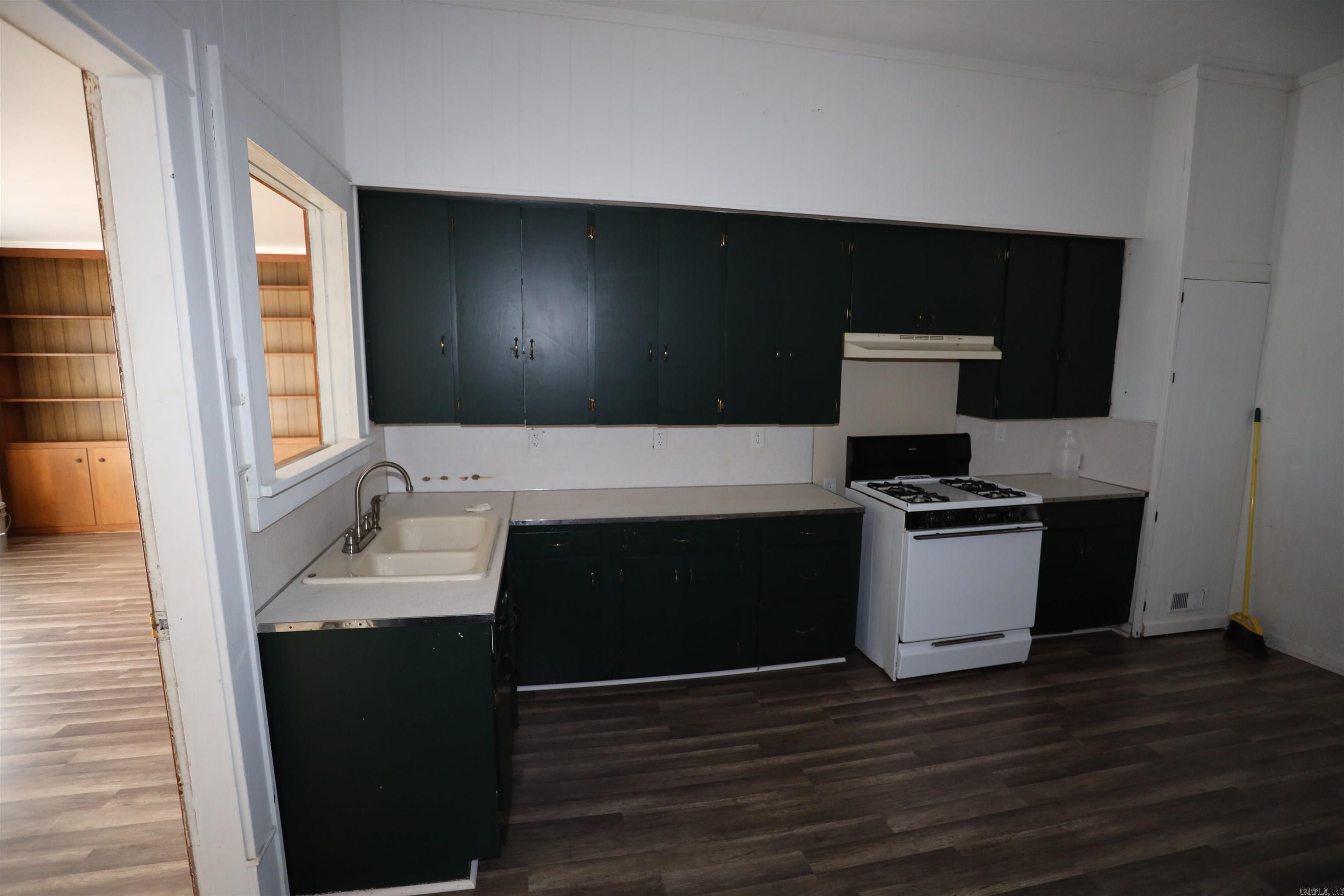 306 Arkansas Property Photo 10