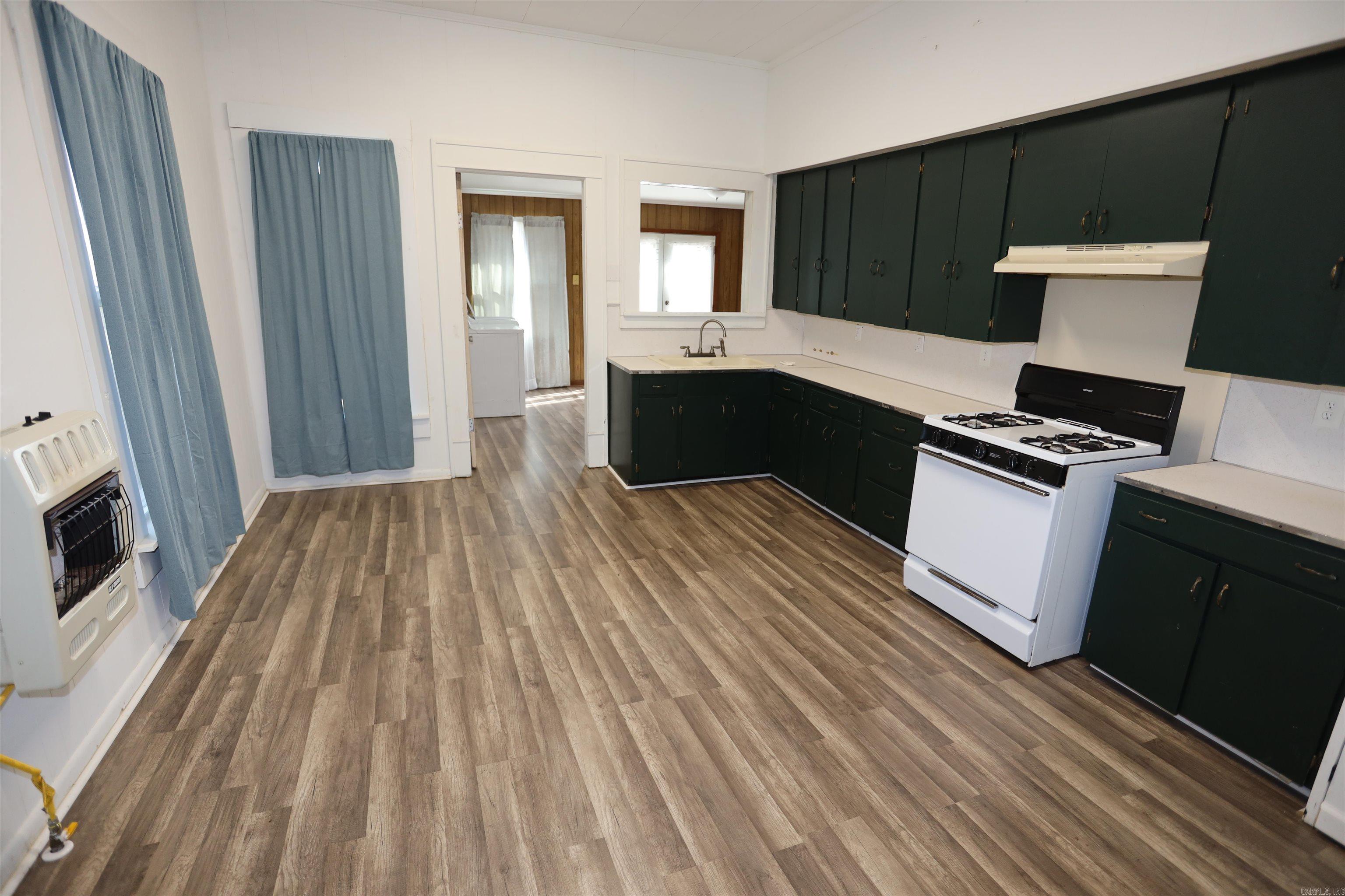 306 Arkansas Property Photo 12