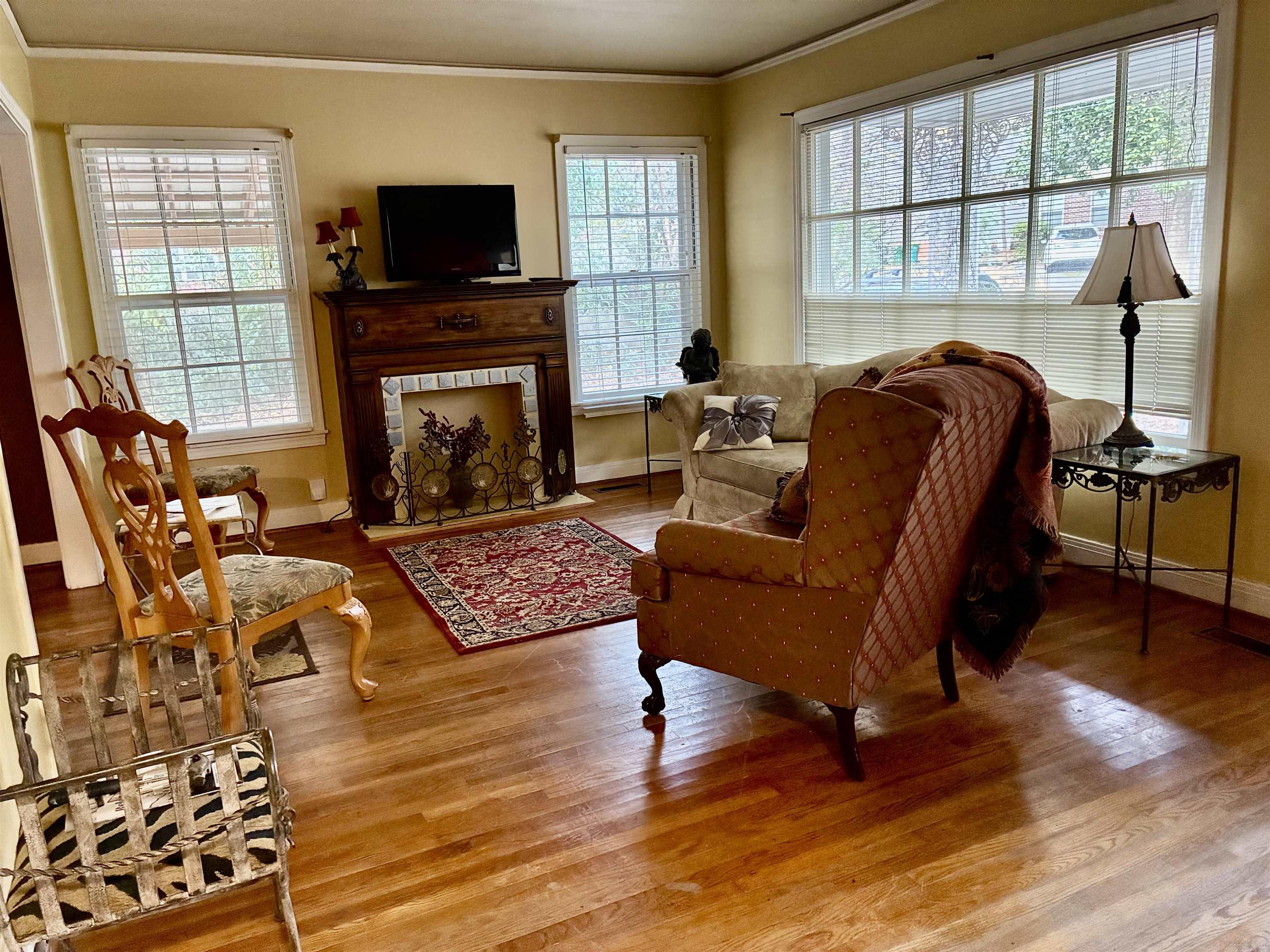 404 N Jackson Street Property Photo 6