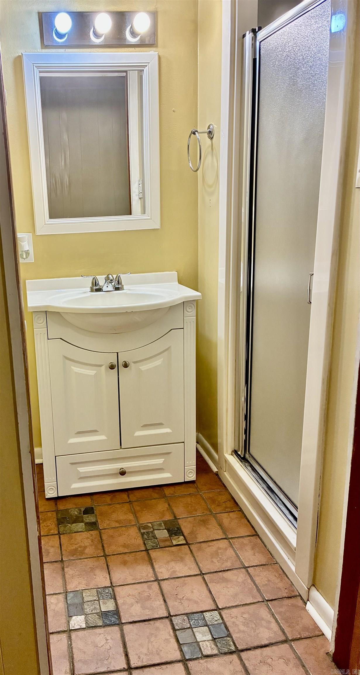 404 N Jackson Street Property Photo 13