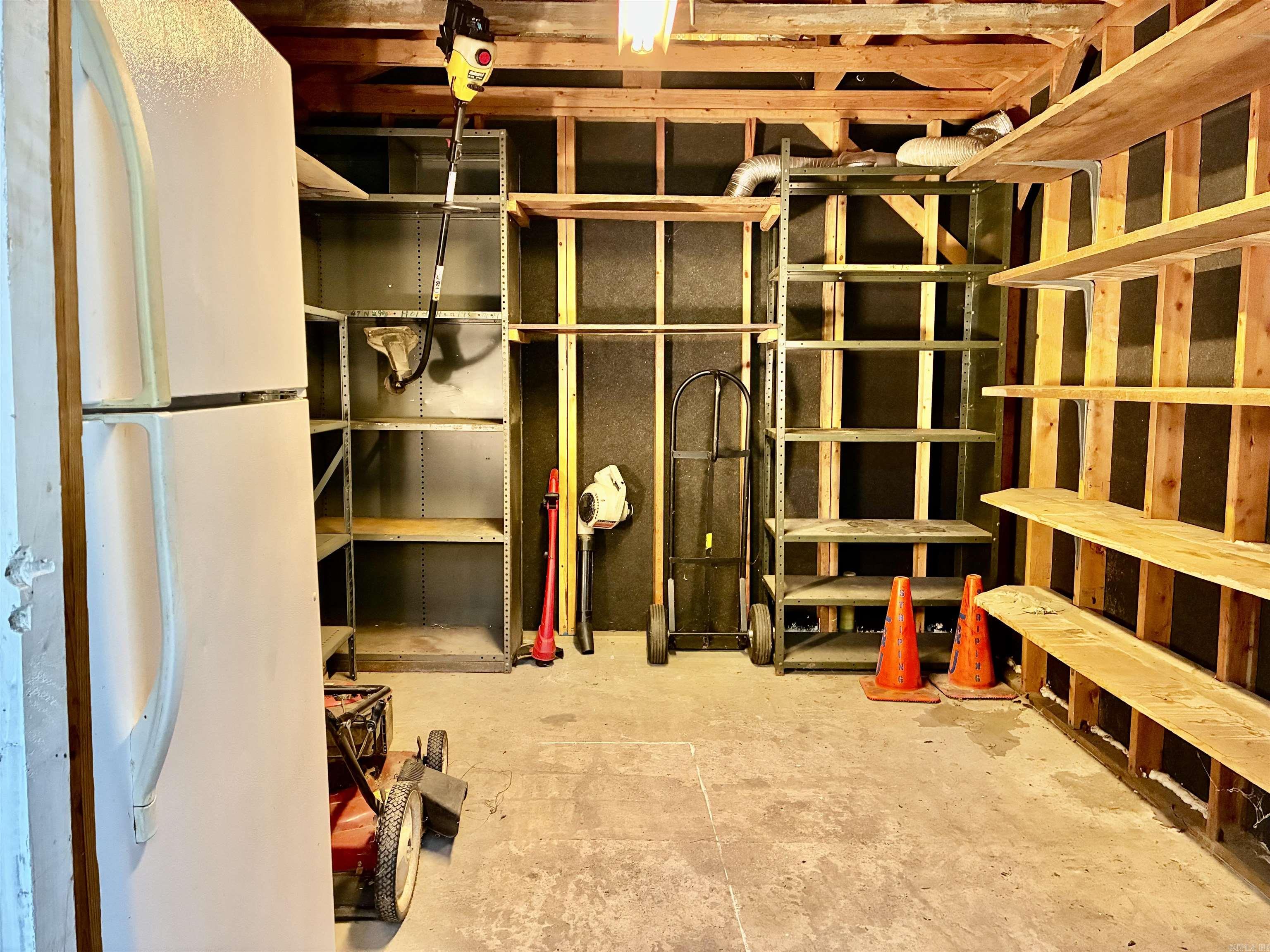 404 N Jackson Street Property Photo 17