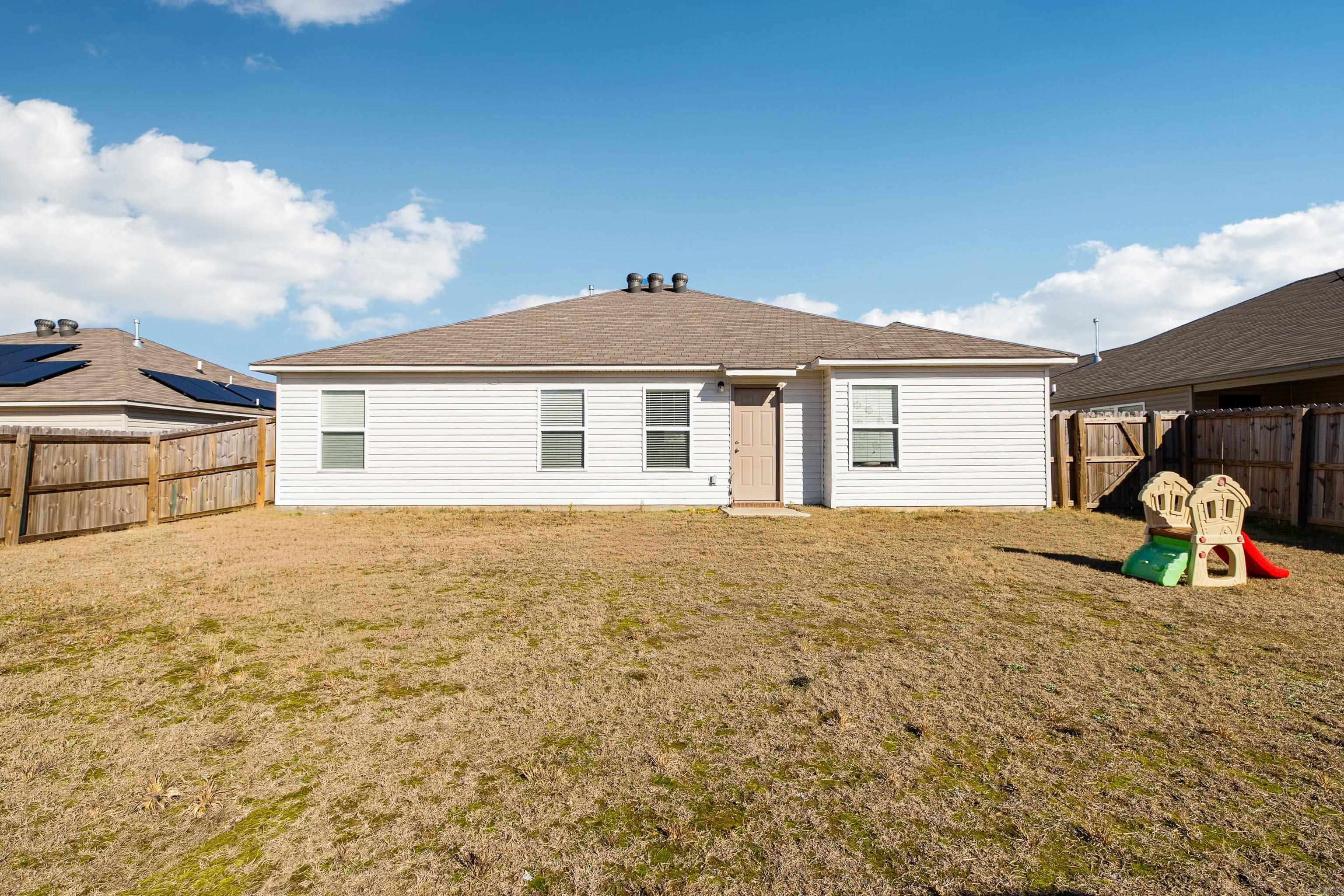 4033 Kings River Trl Property Photo 15