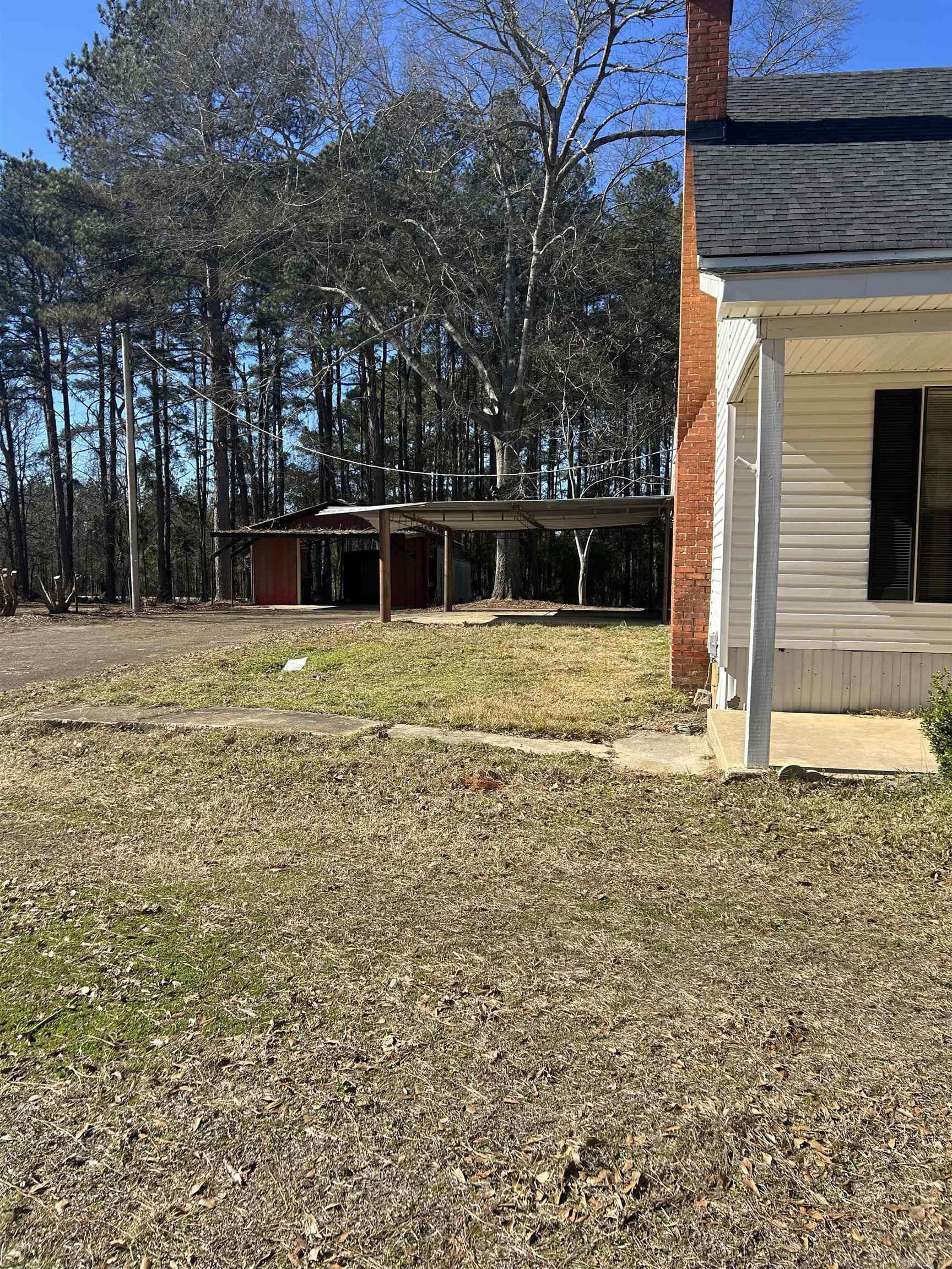 182 Old Camden Highway Property Photo 2