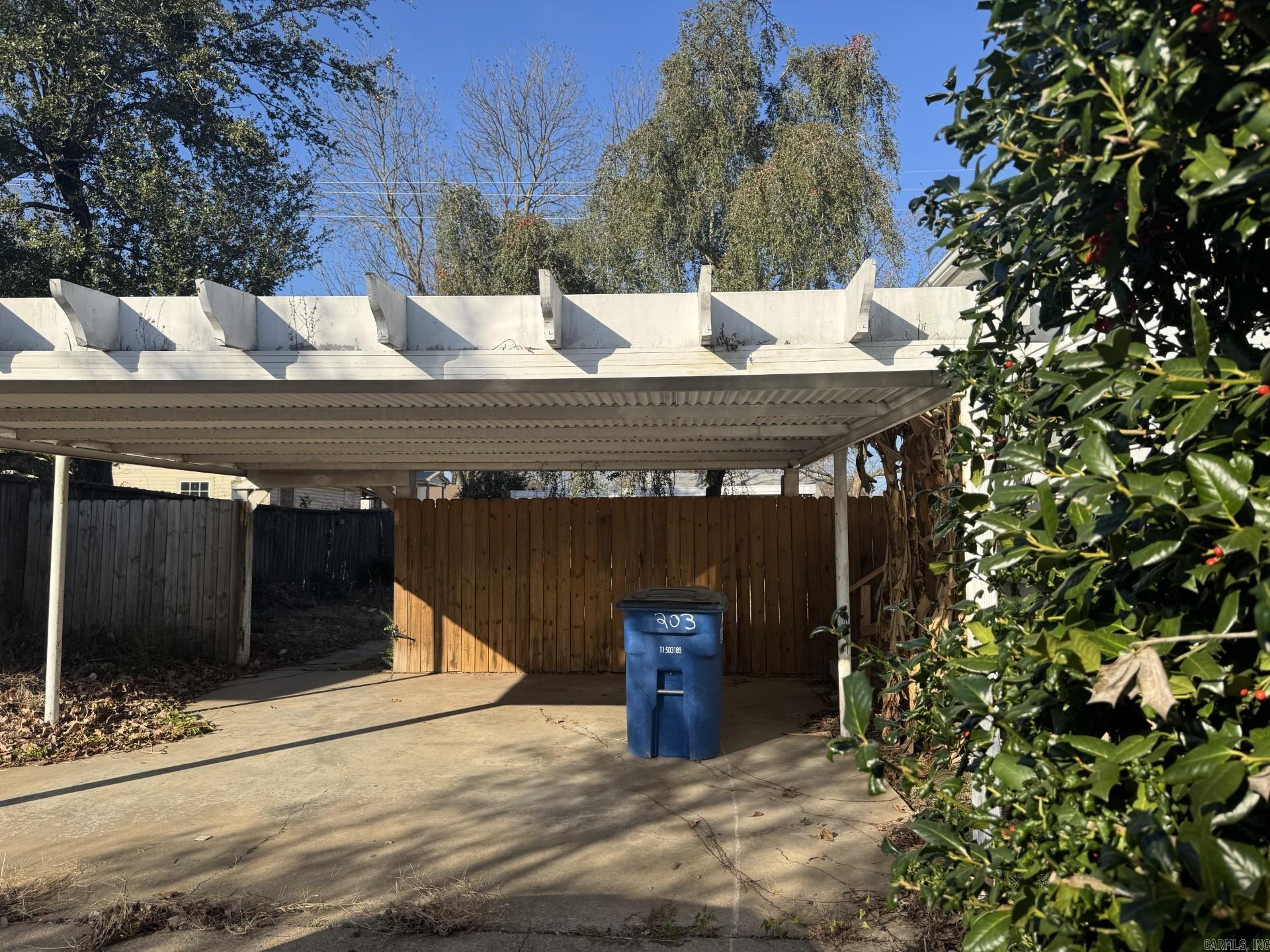 203 W Scenic Property Photo 4