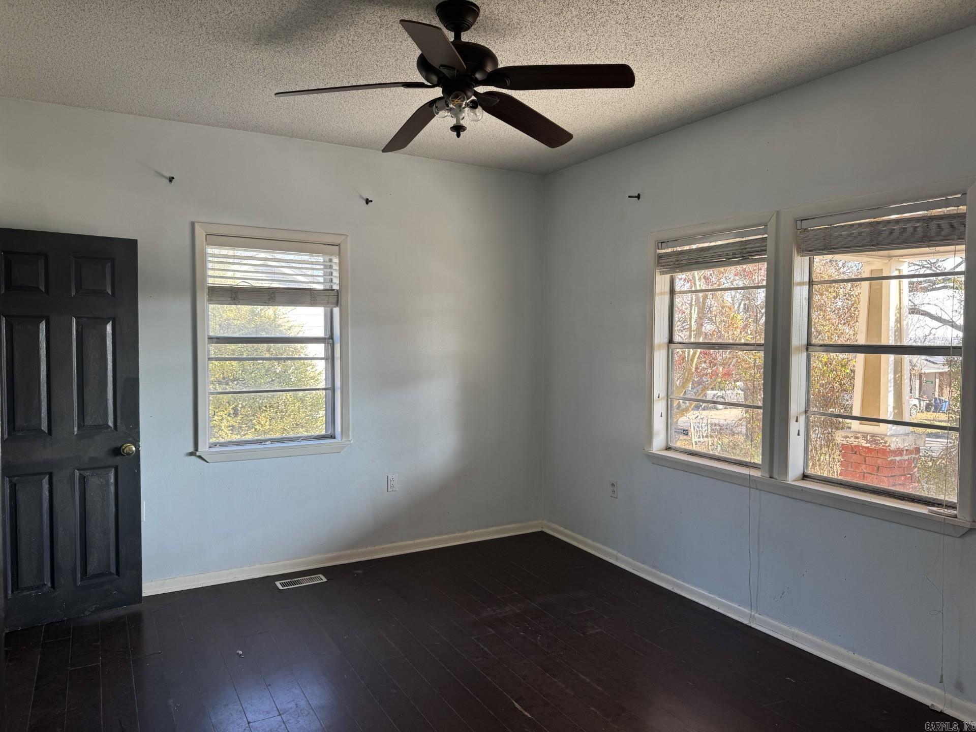 203 W Scenic Property Photo 12