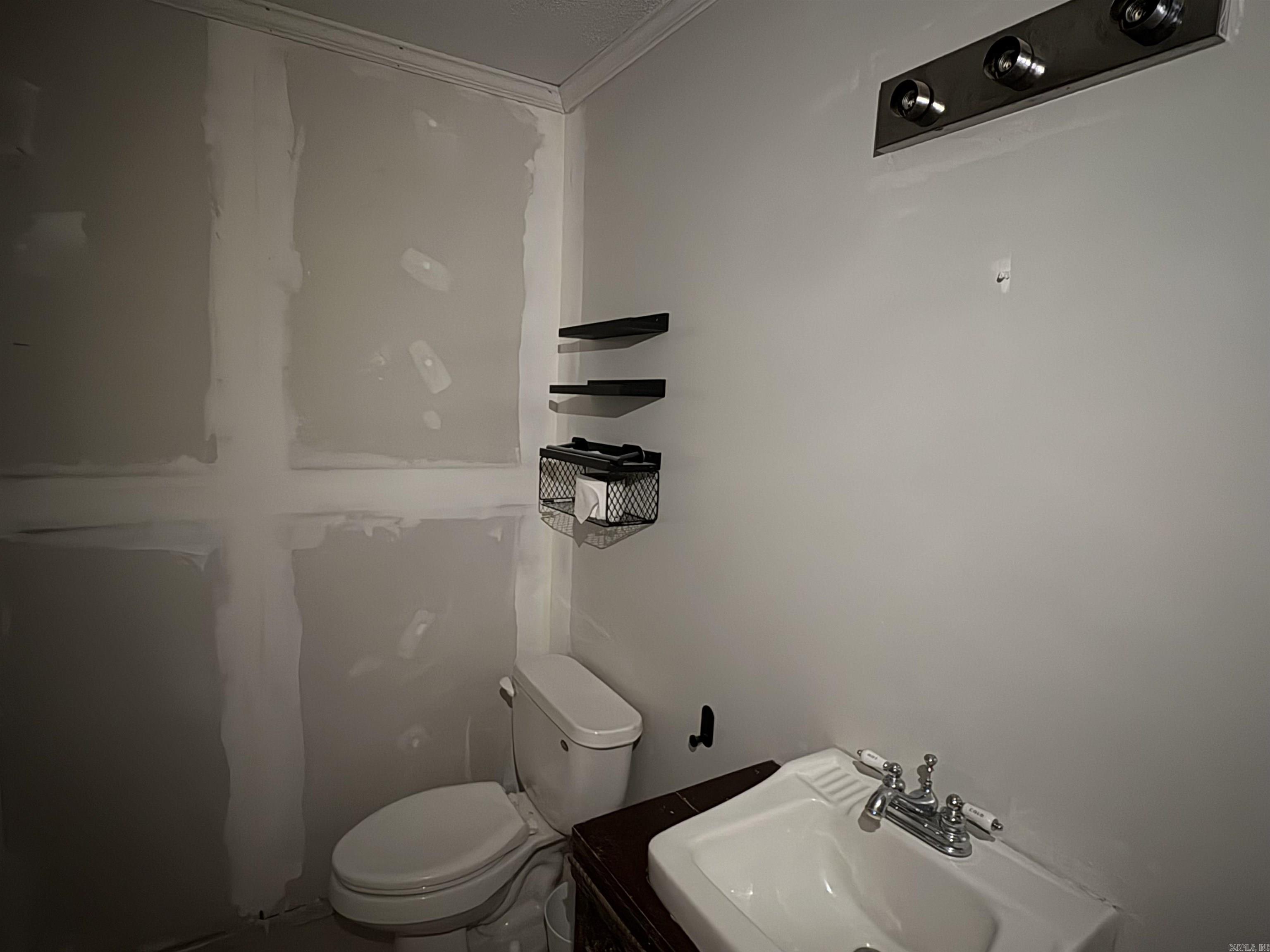 725 Saint Regis Drive Property Photo 12