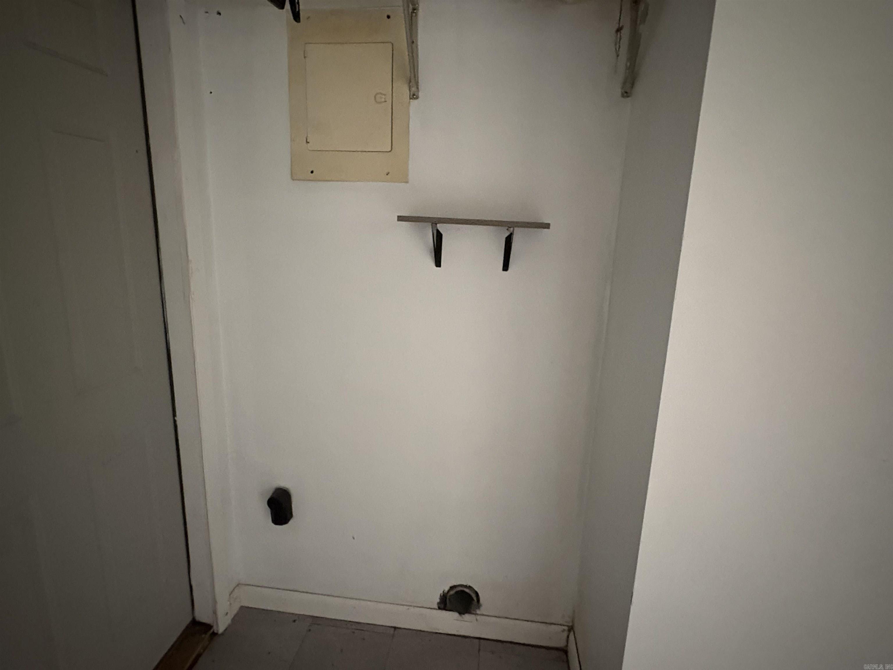 725 Saint Regis Drive Property Photo 16