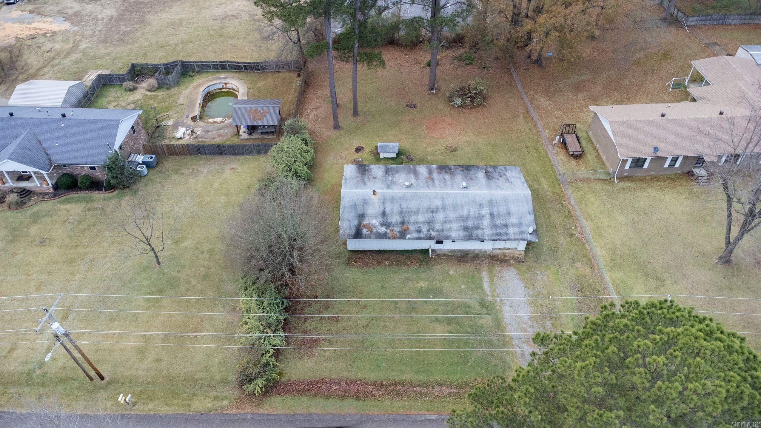 2213 Brandon Road Property Photo 3