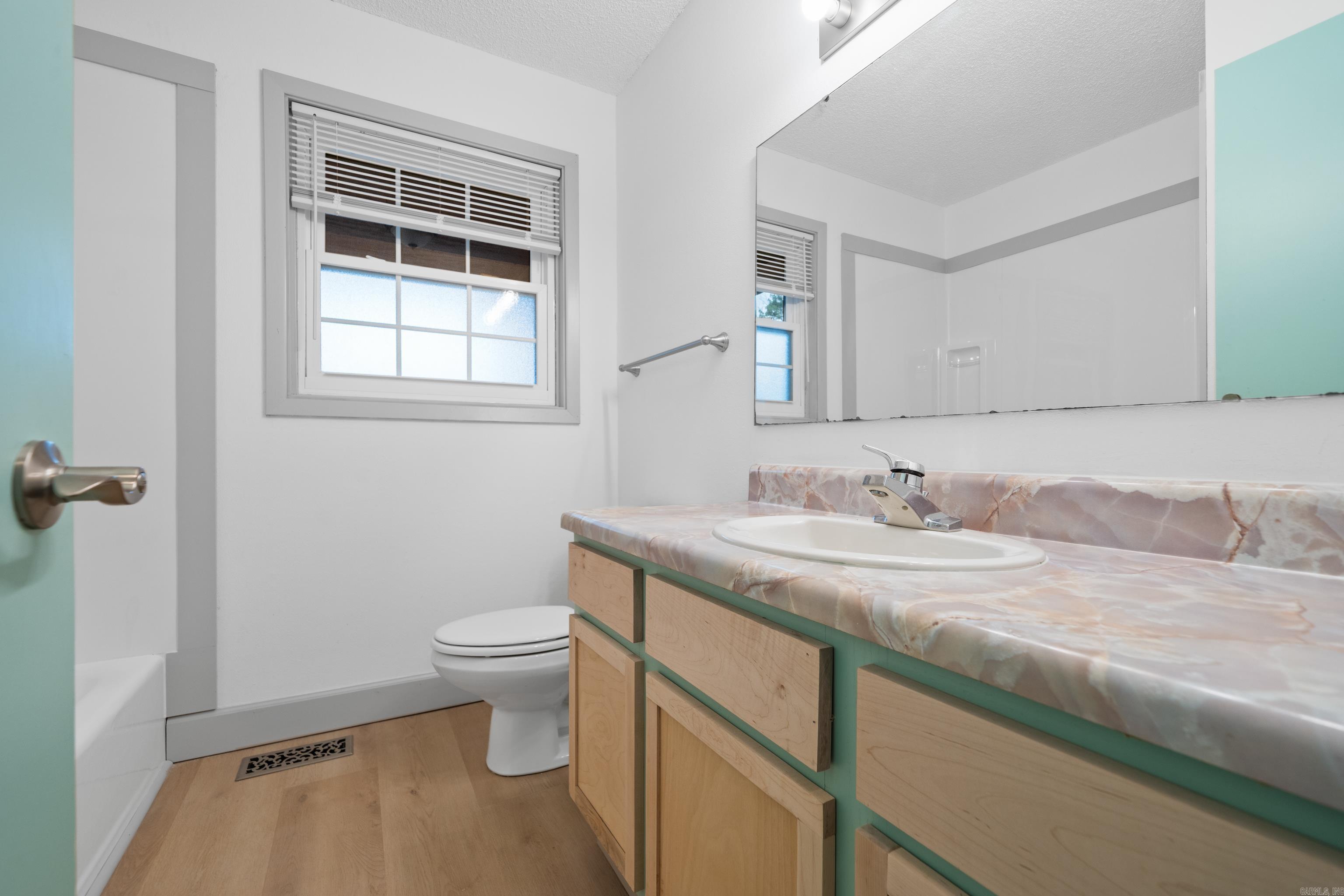 7 Marin Lane Property Photo 10