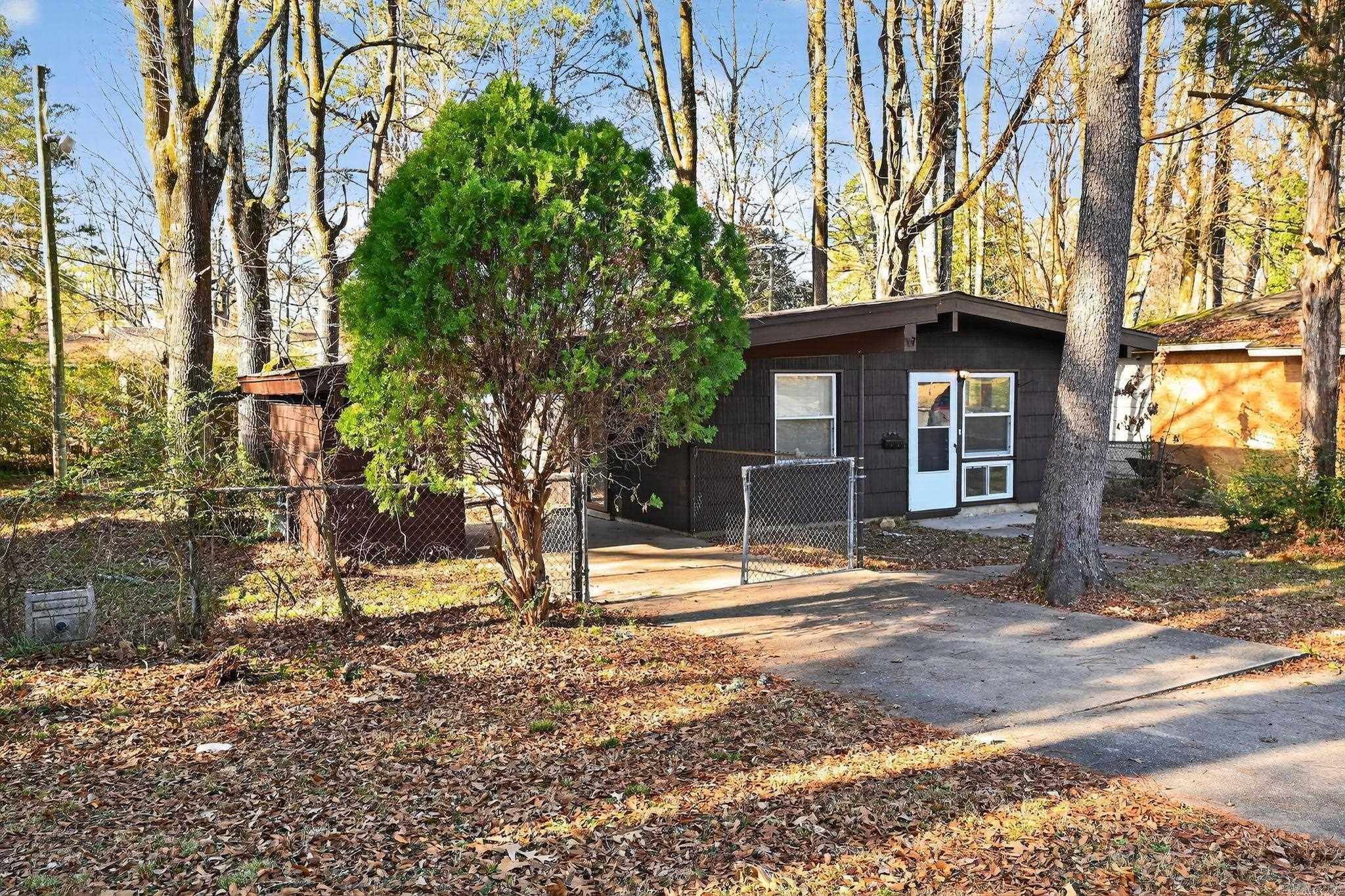 15 Hanover Drive Property Photo 2