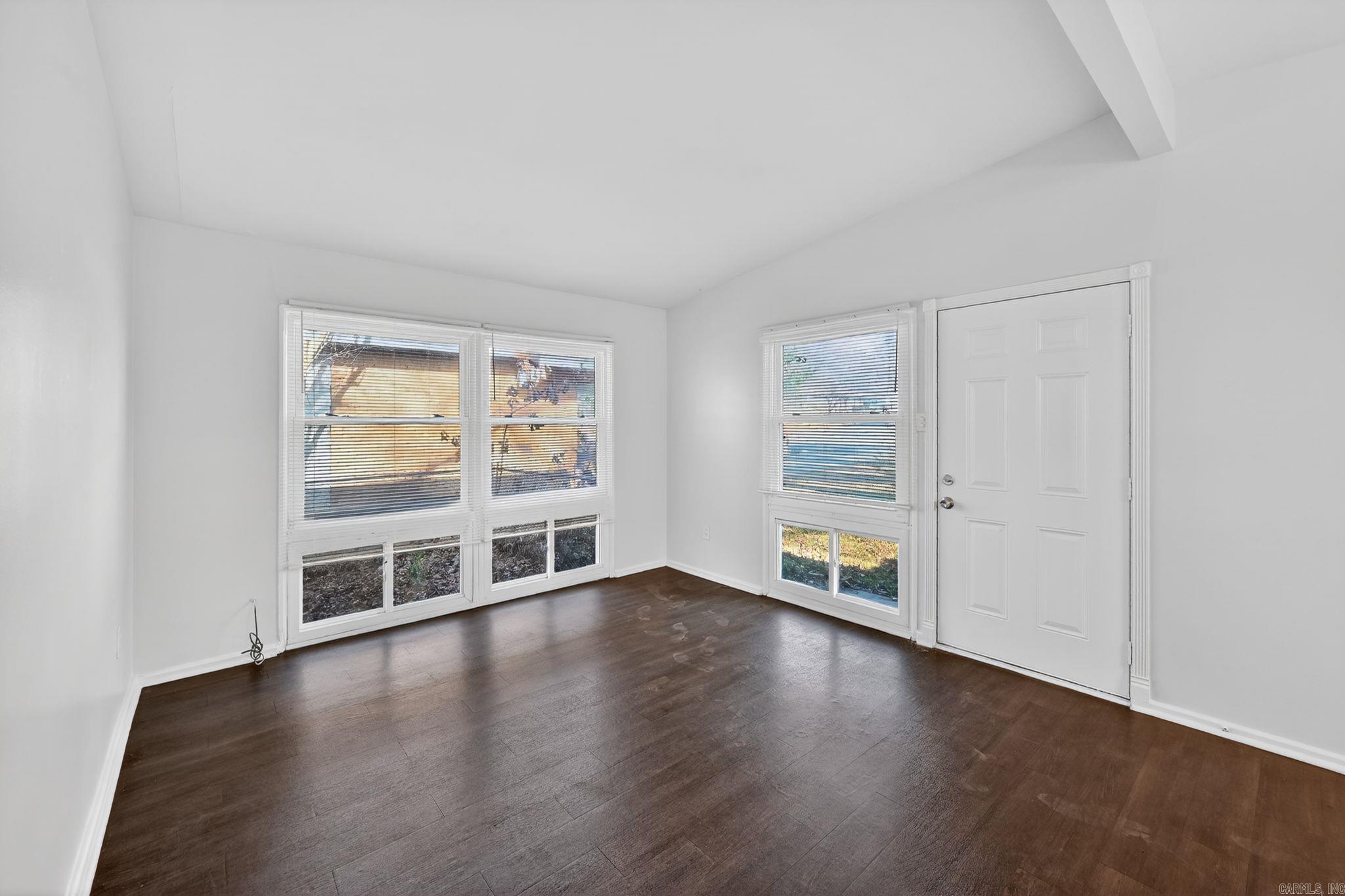 15 Hanover Drive Property Photo 11