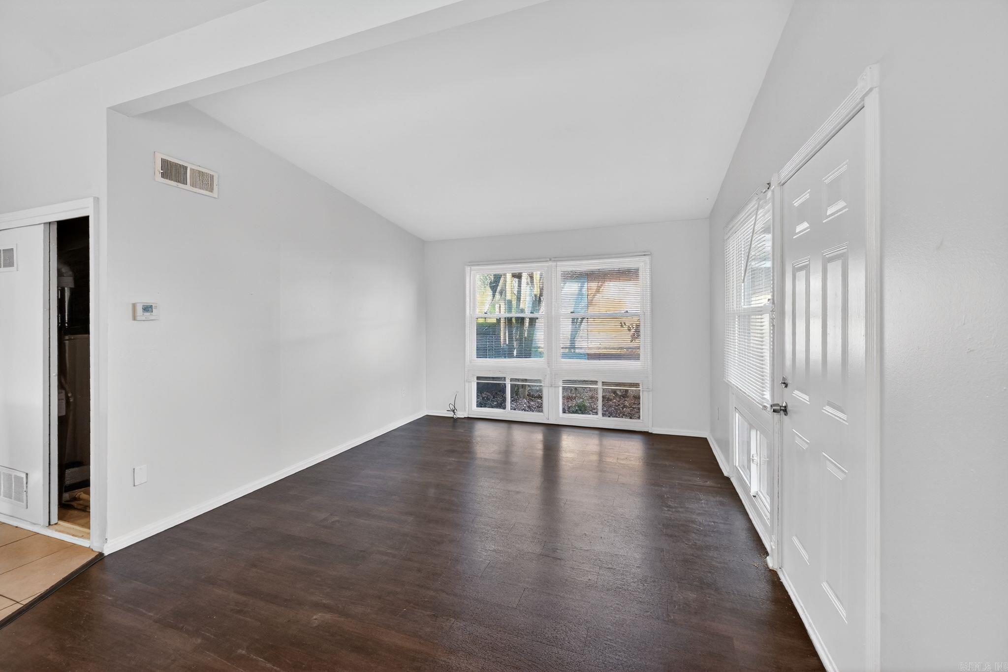 15 Hanover Drive Property Photo 12