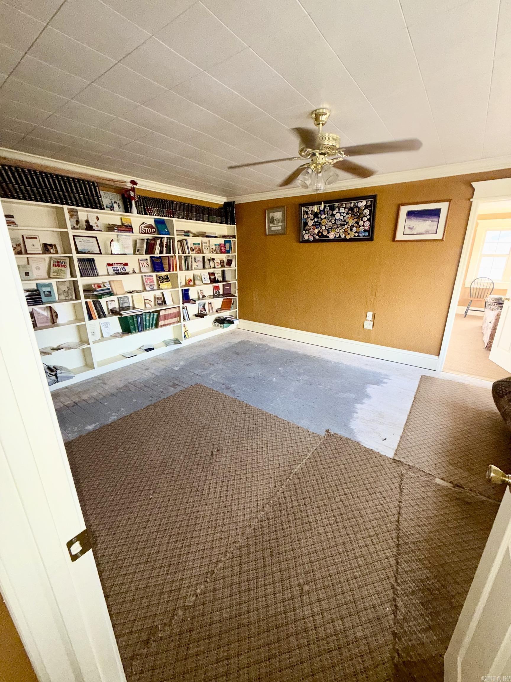 904 S Oak Property Photo 15