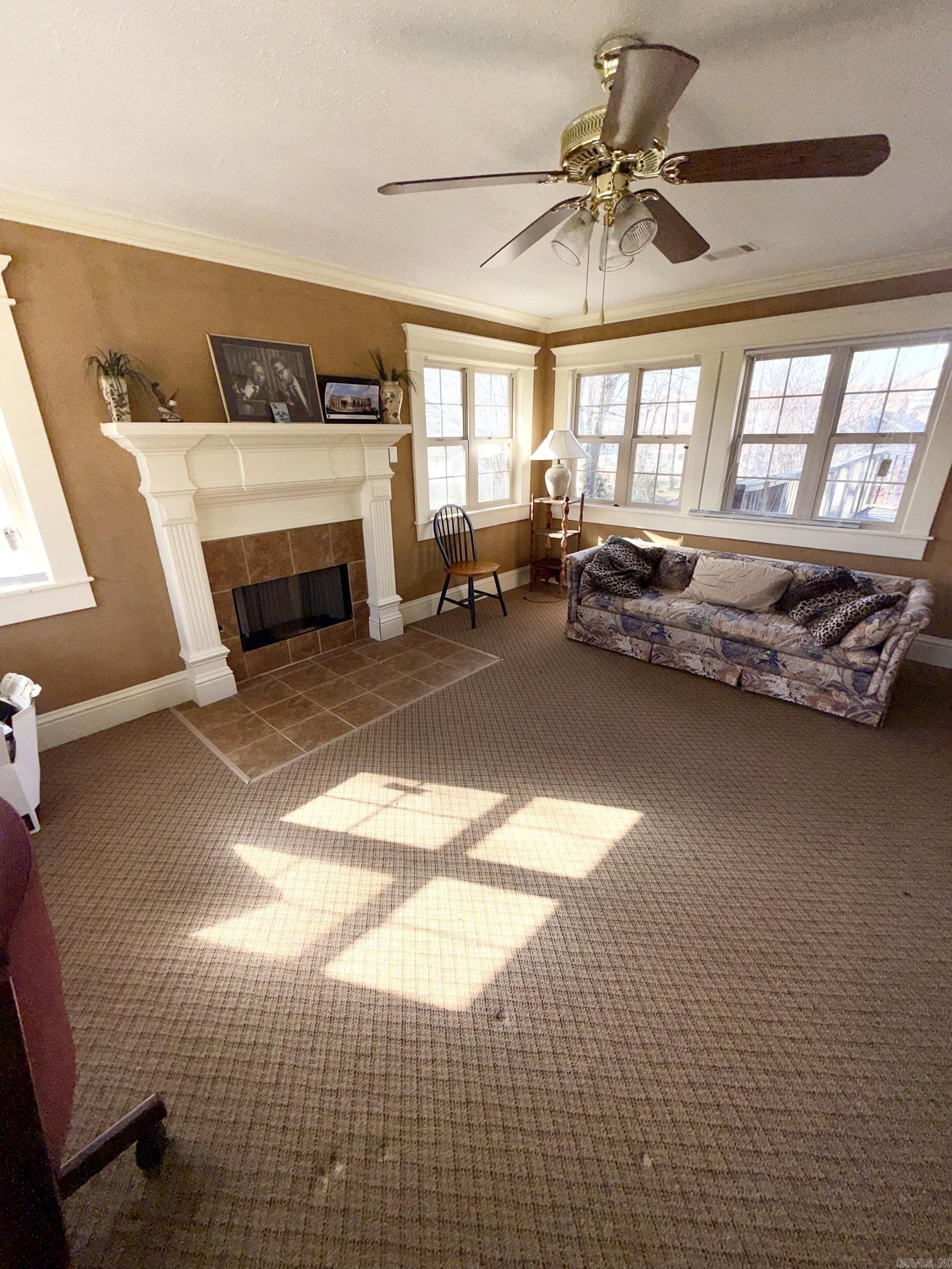904 S Oak Property Photo 18