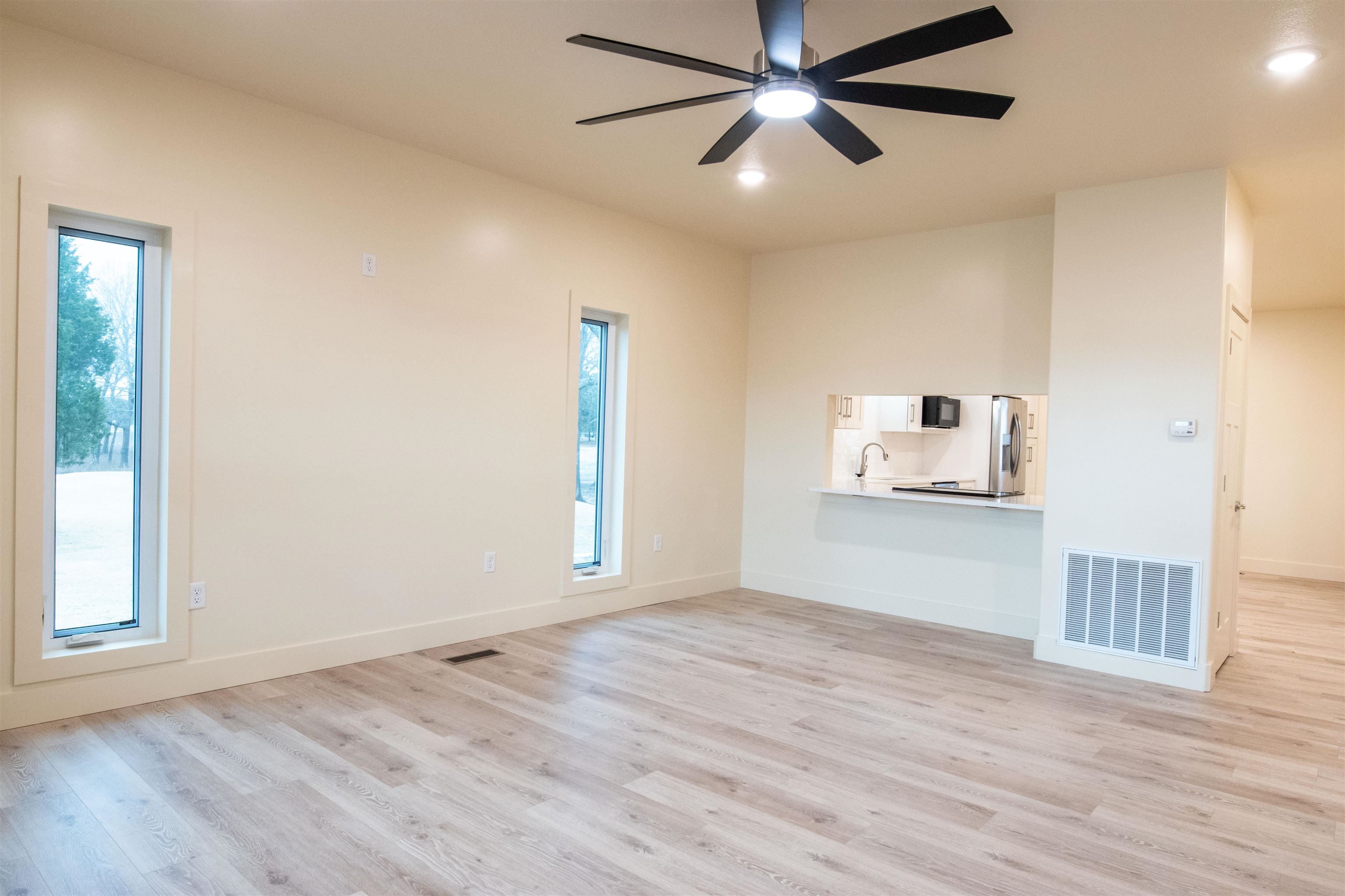 400 Firethorn Lane Property Photo 3