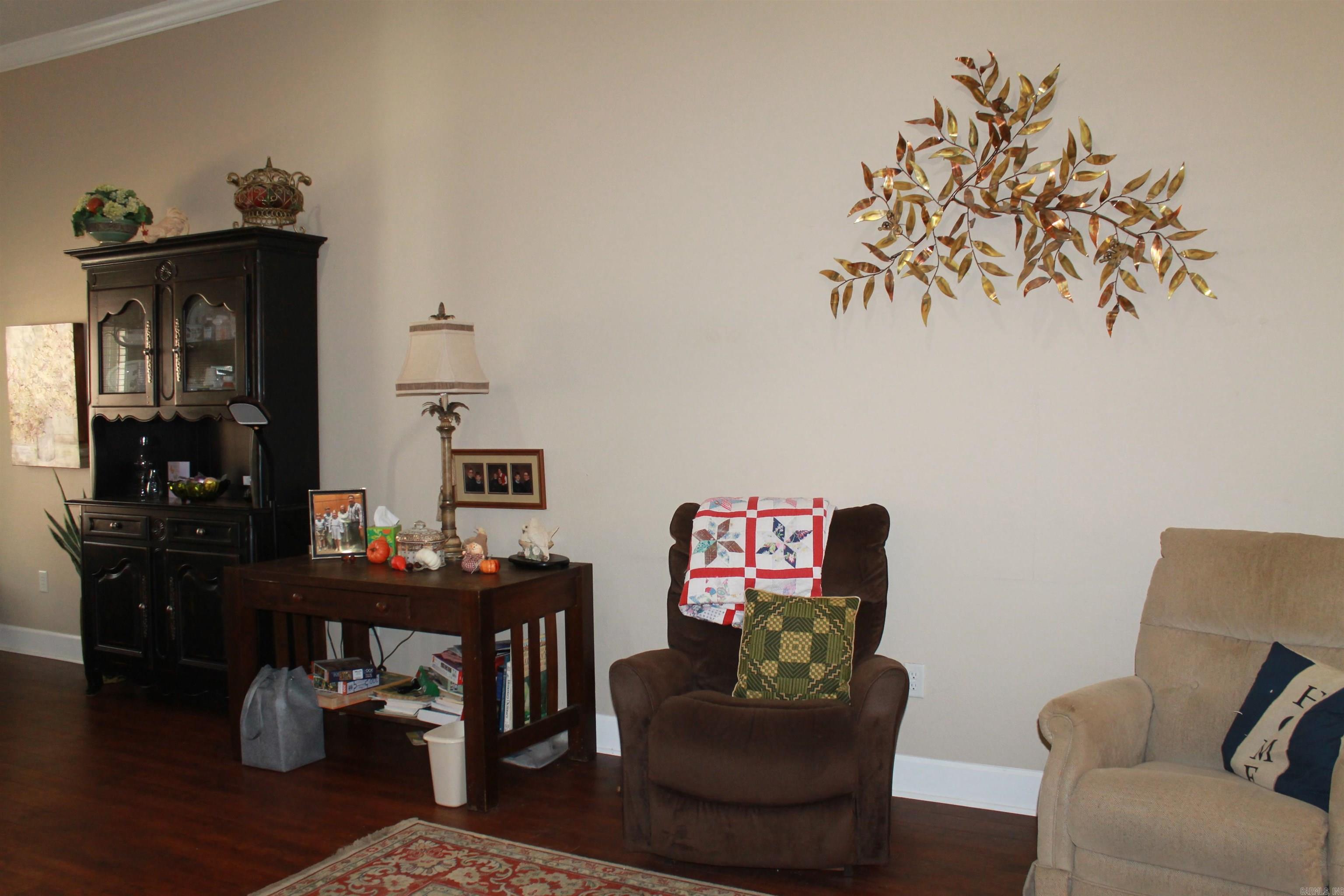 157 Waverly Circle Property Photo 3