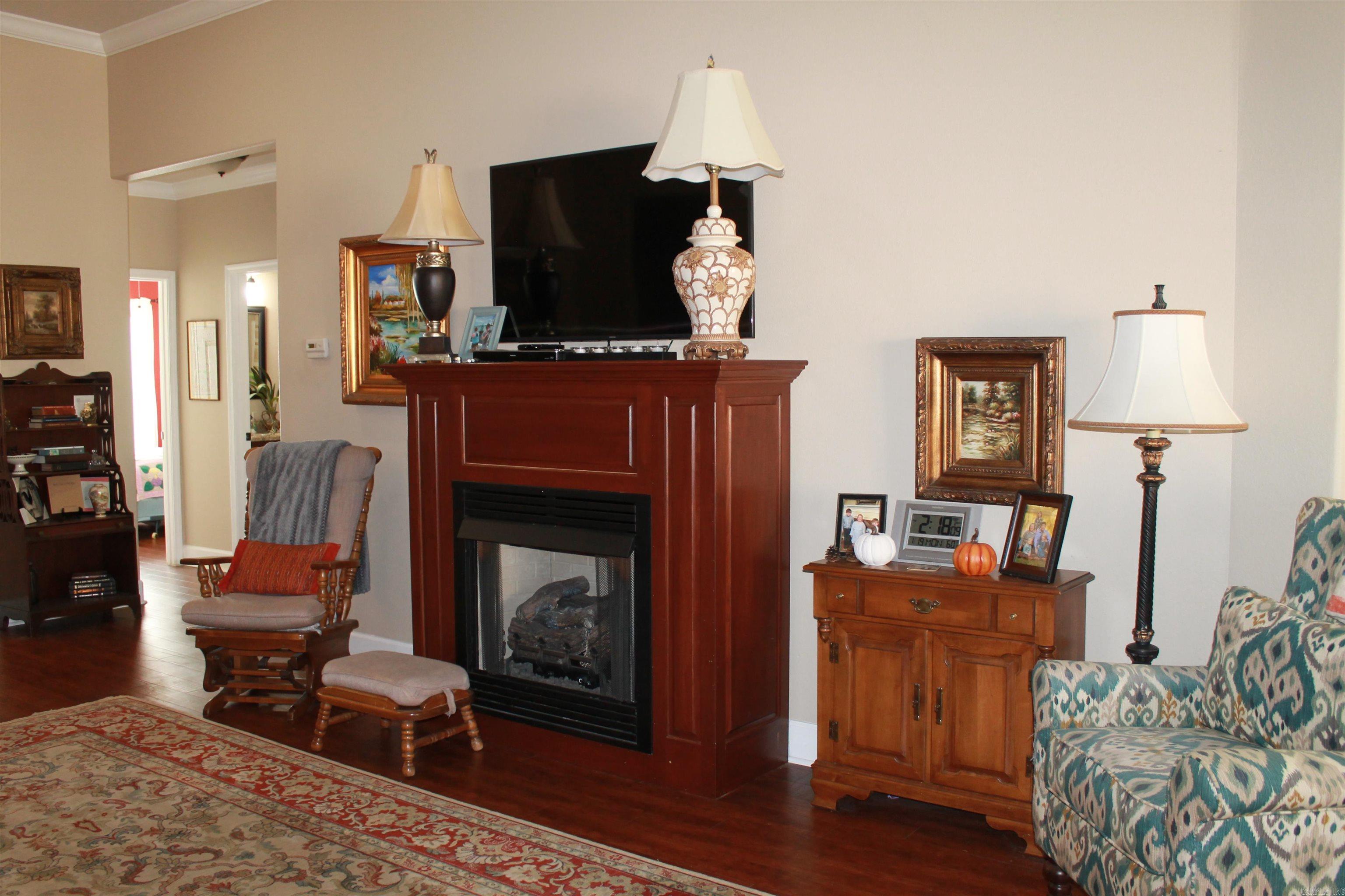 157 Waverly Circle Property Photo 8