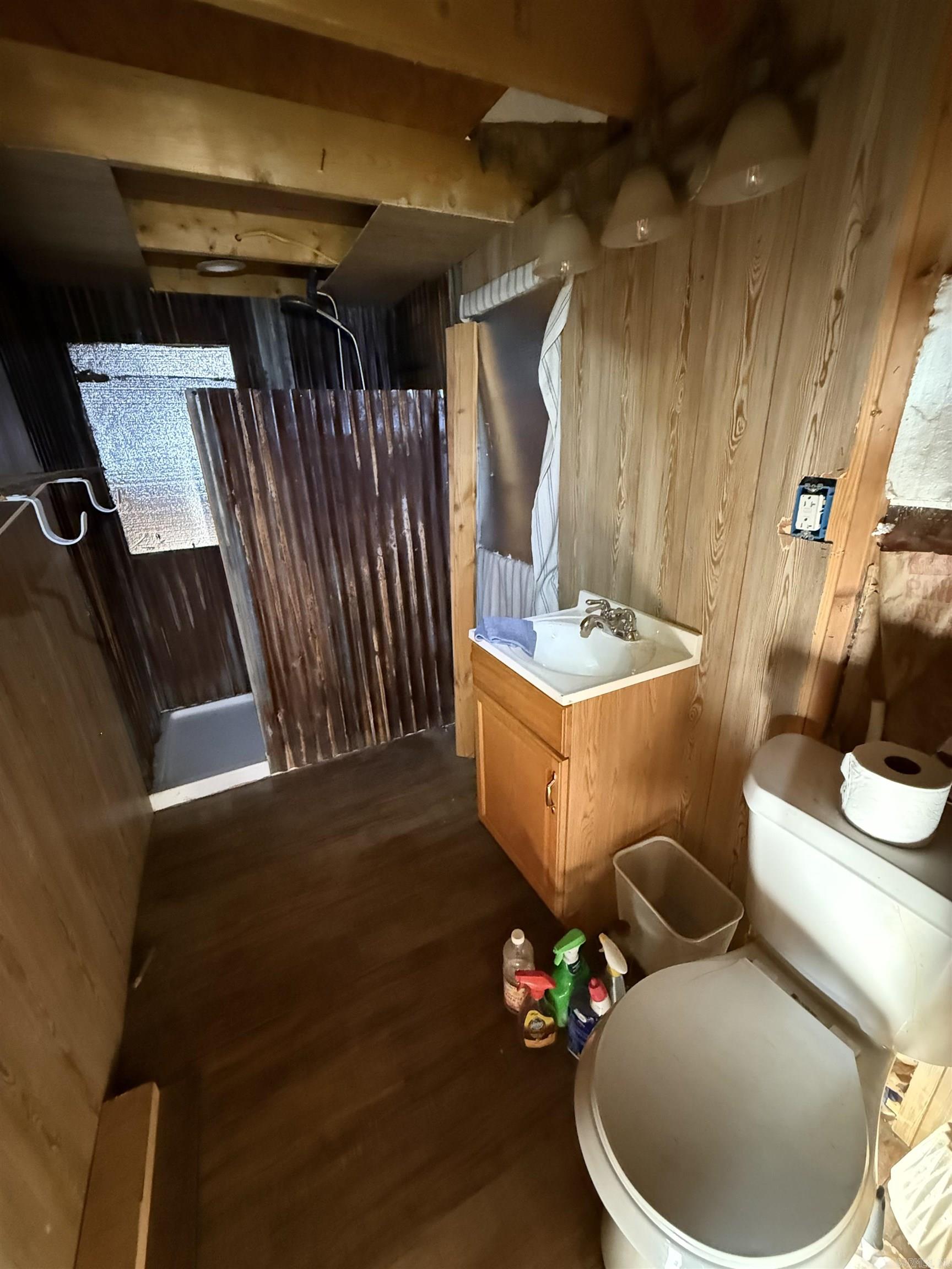 488 Eagle View Property Photo 5