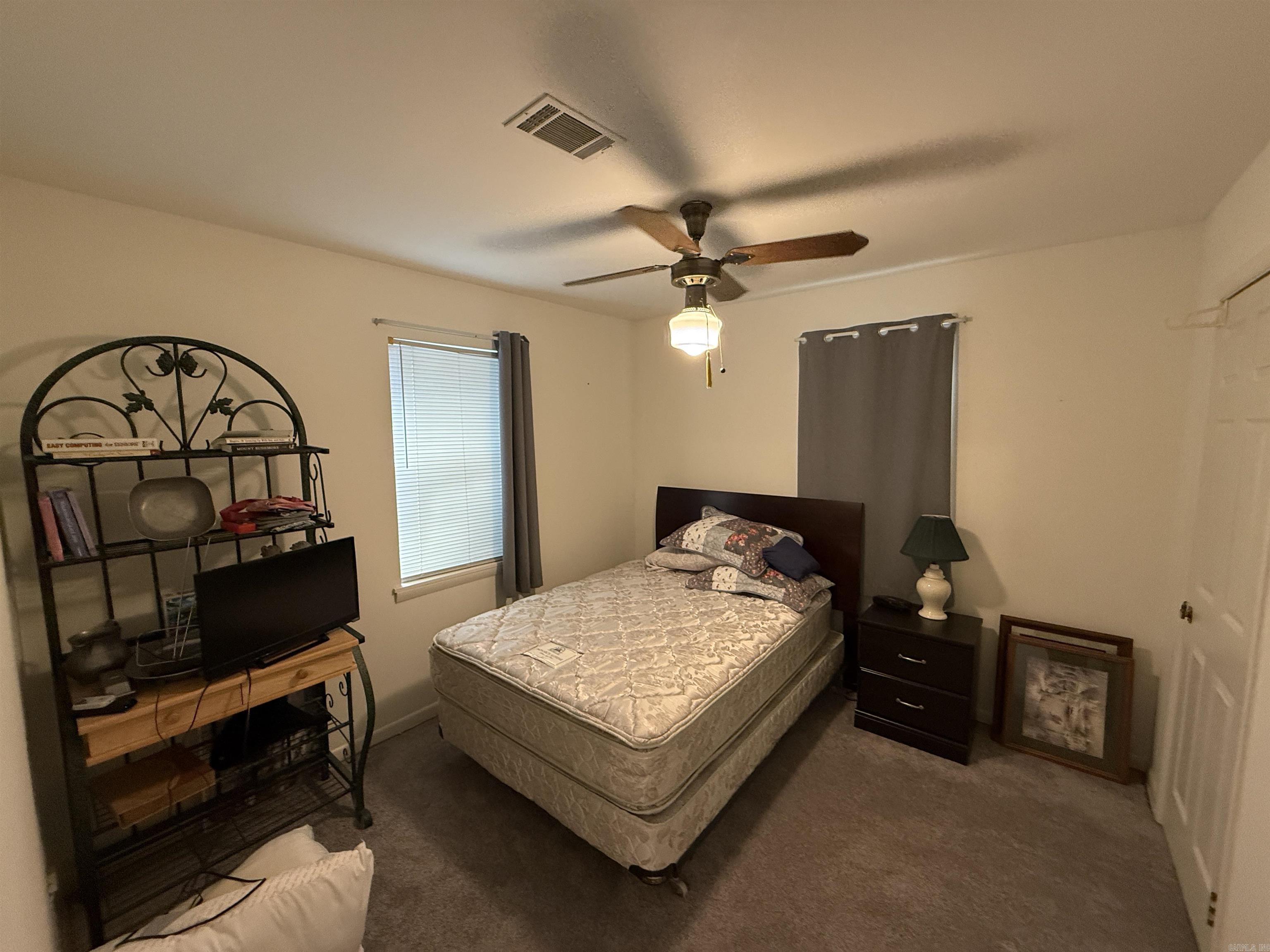 108 Laurel Street Property Photo 9
