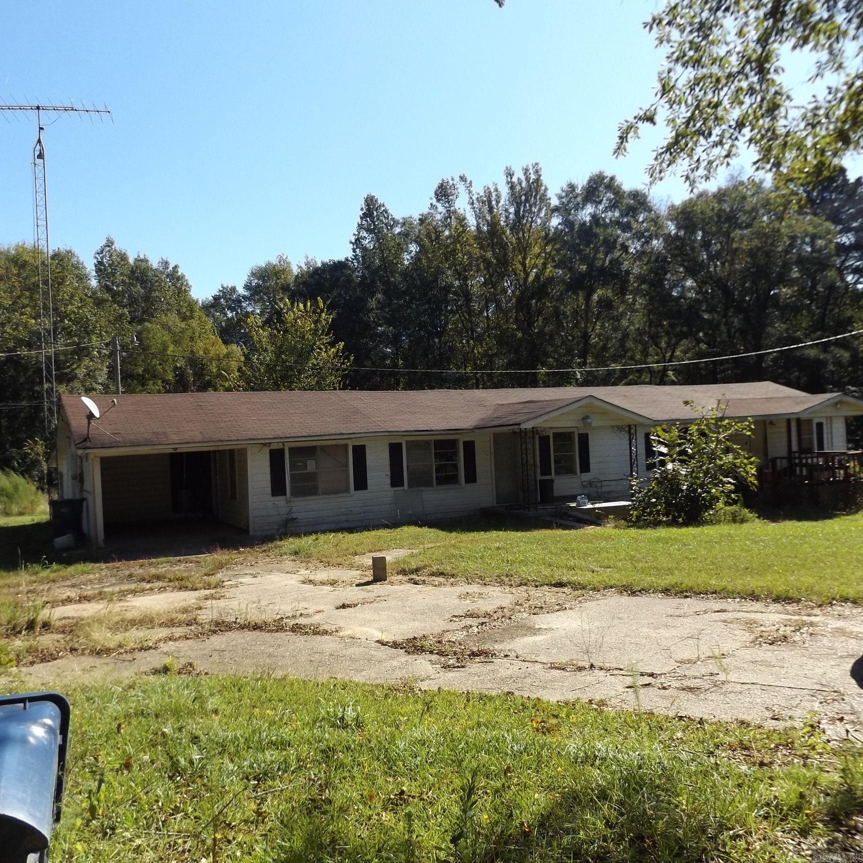 217 Walter Drive Property Photo 1