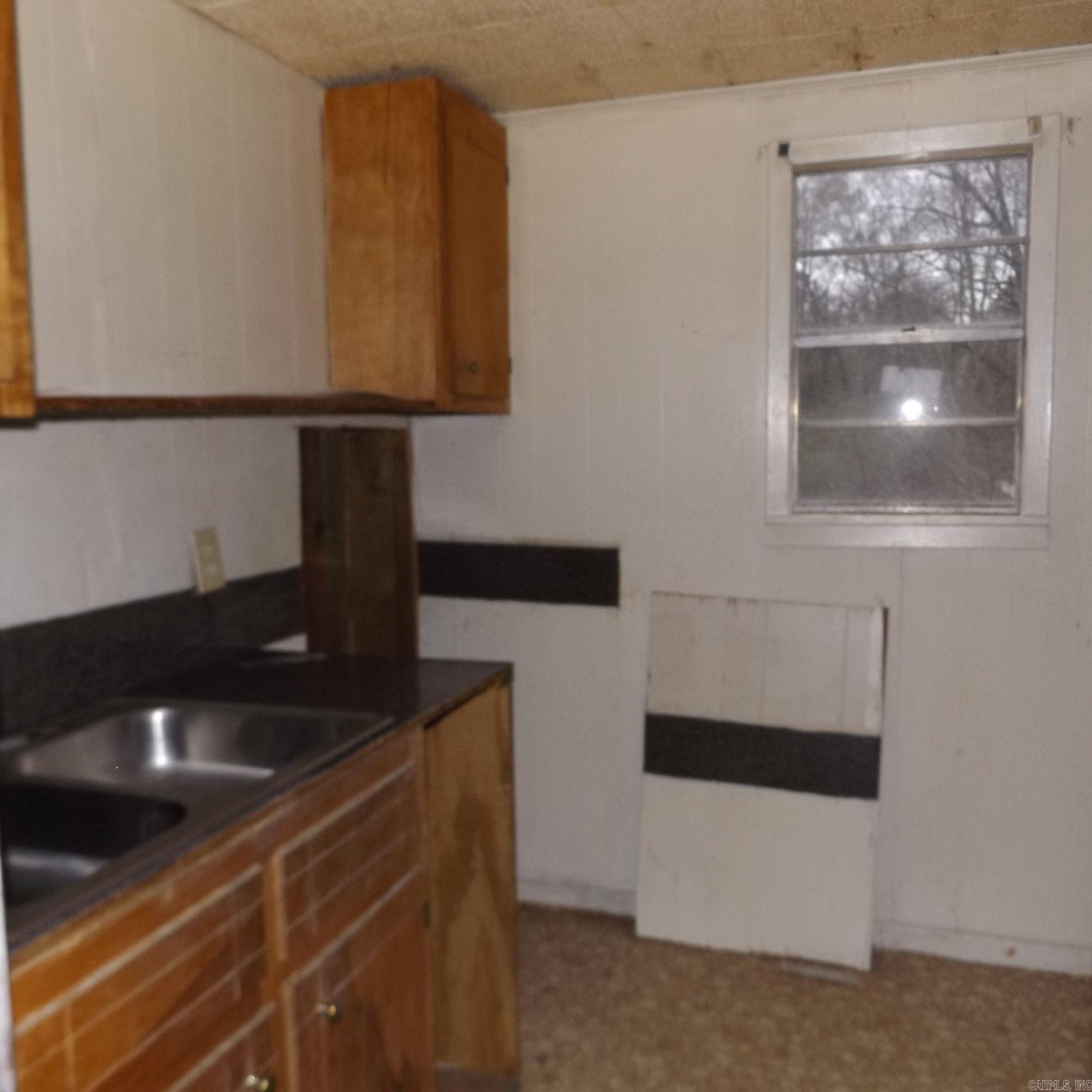 217 Walter Drive Property Photo 5