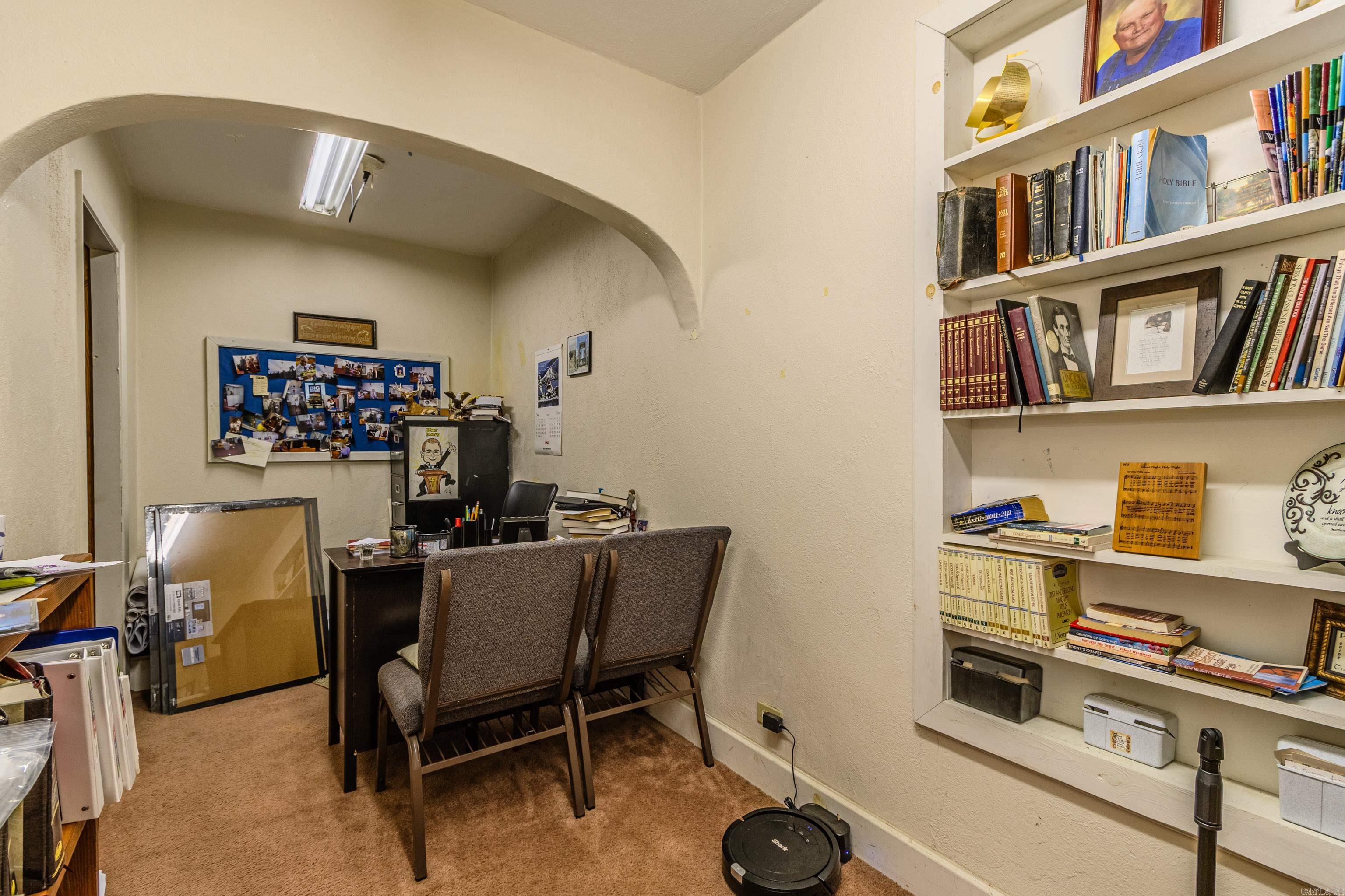304 E Vine Street Property Photo 9
