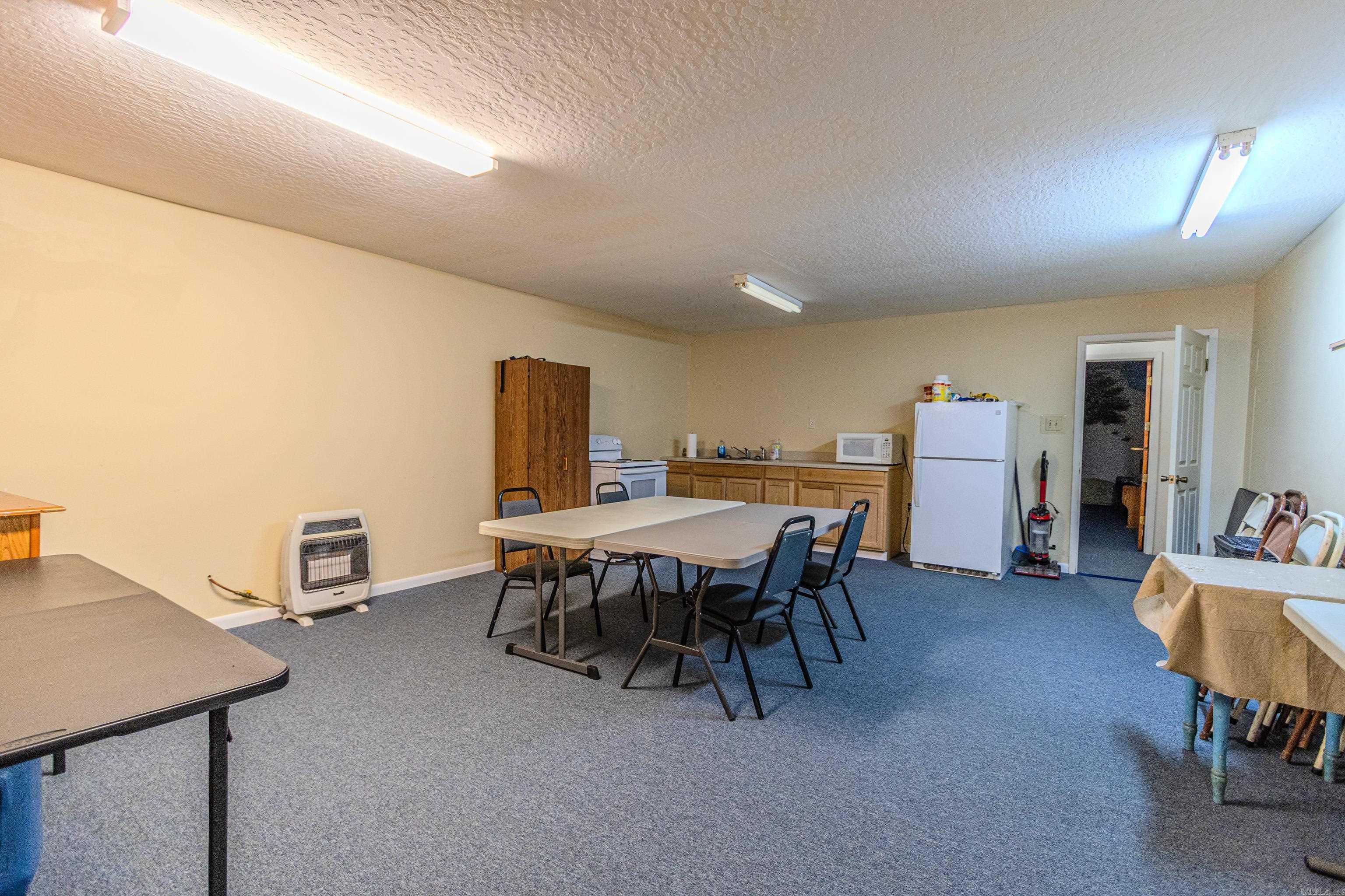 304 E Vine Street Property Photo 12