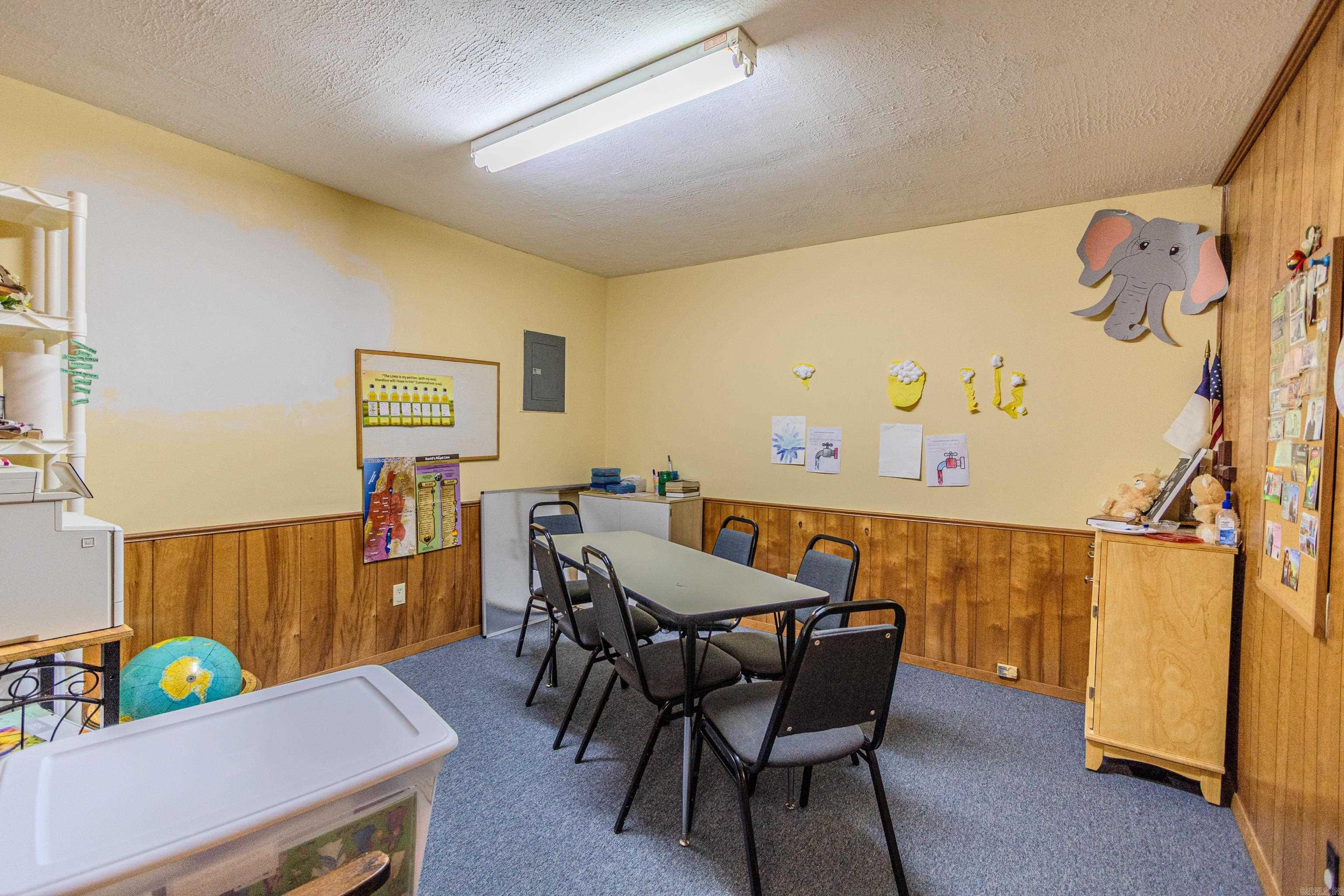 304 E Vine Street Property Photo 17