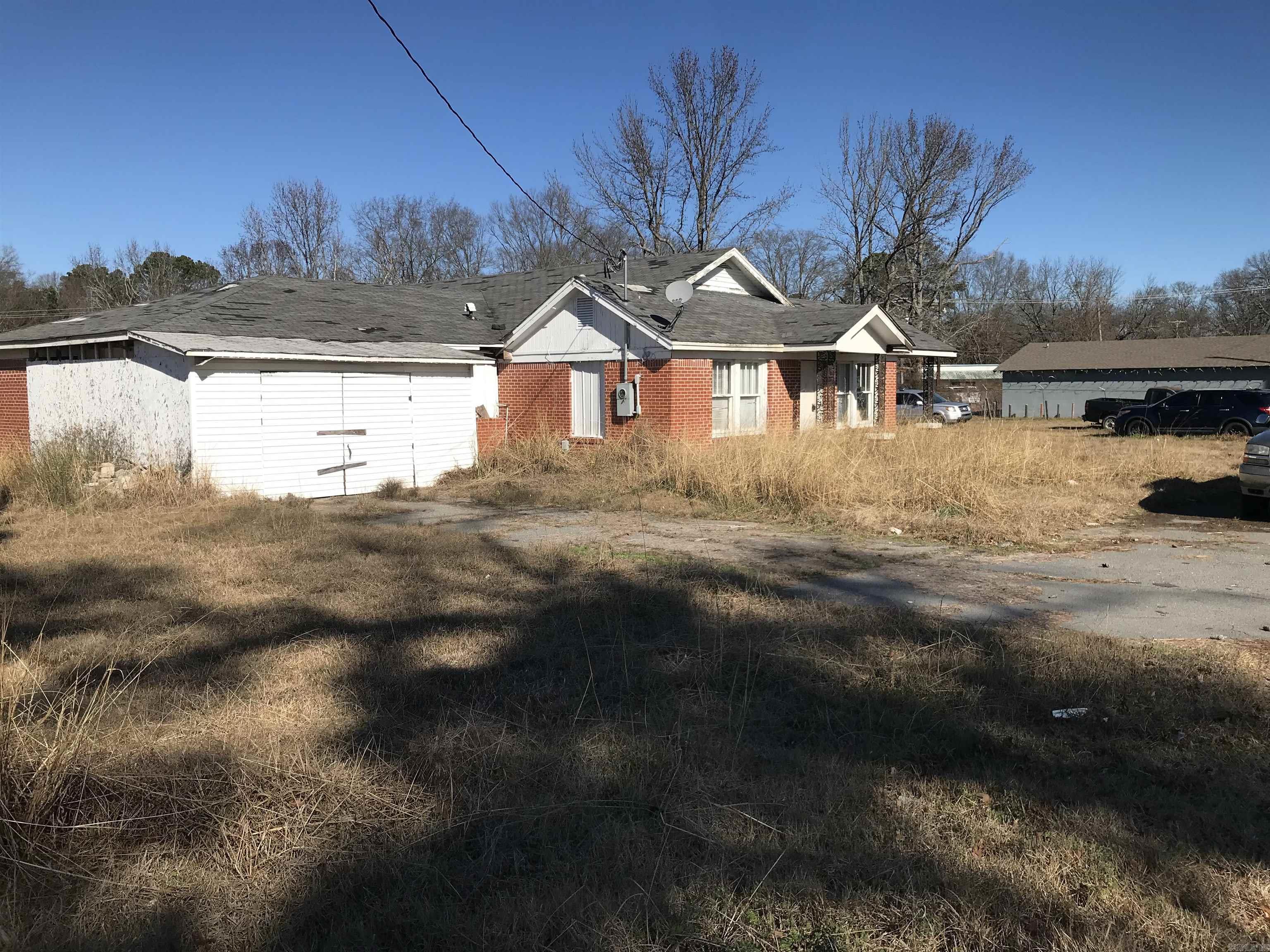 2412 S Camden Road Property Photo 6