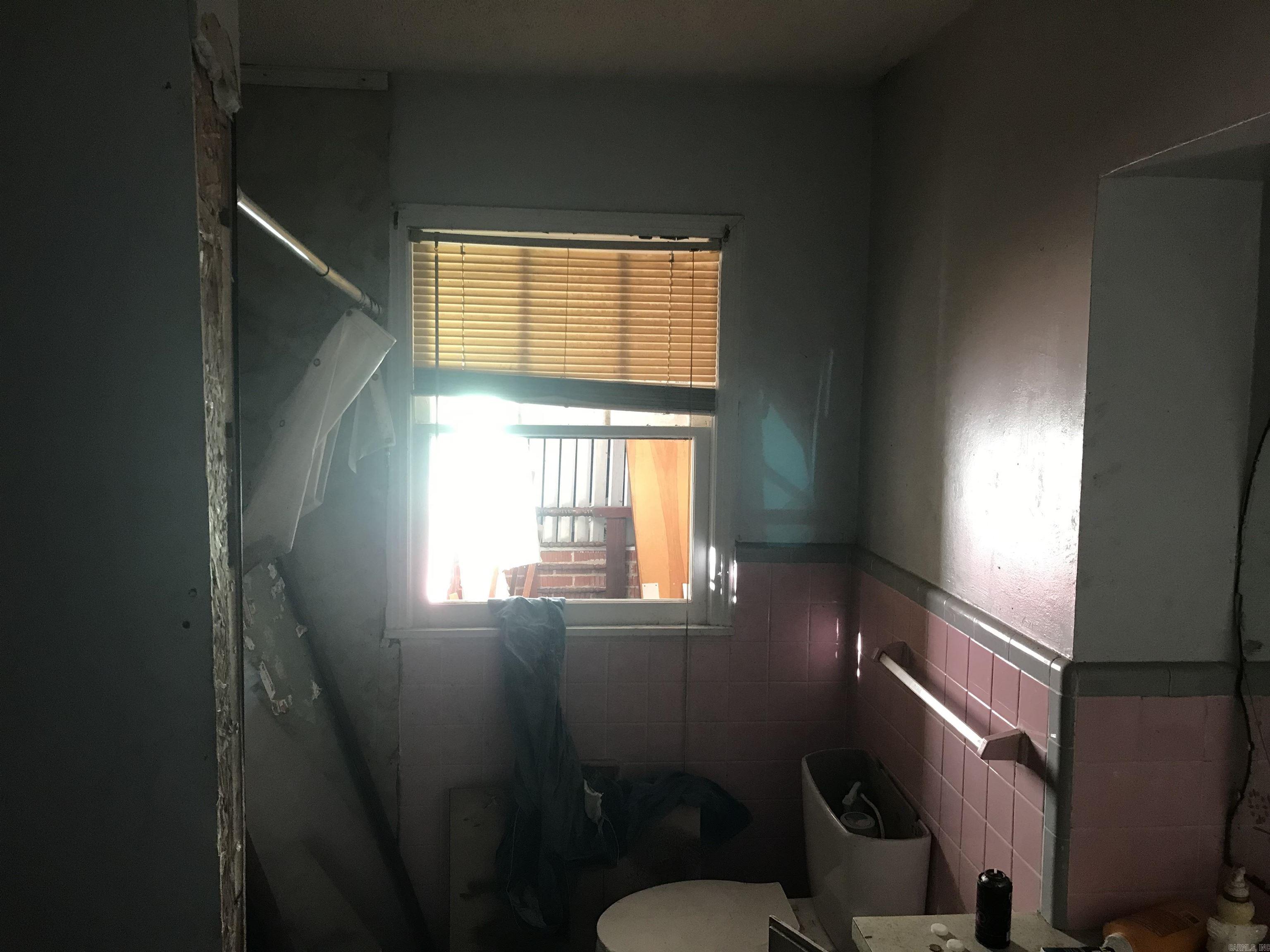 2412 S Camden Road Property Photo 12
