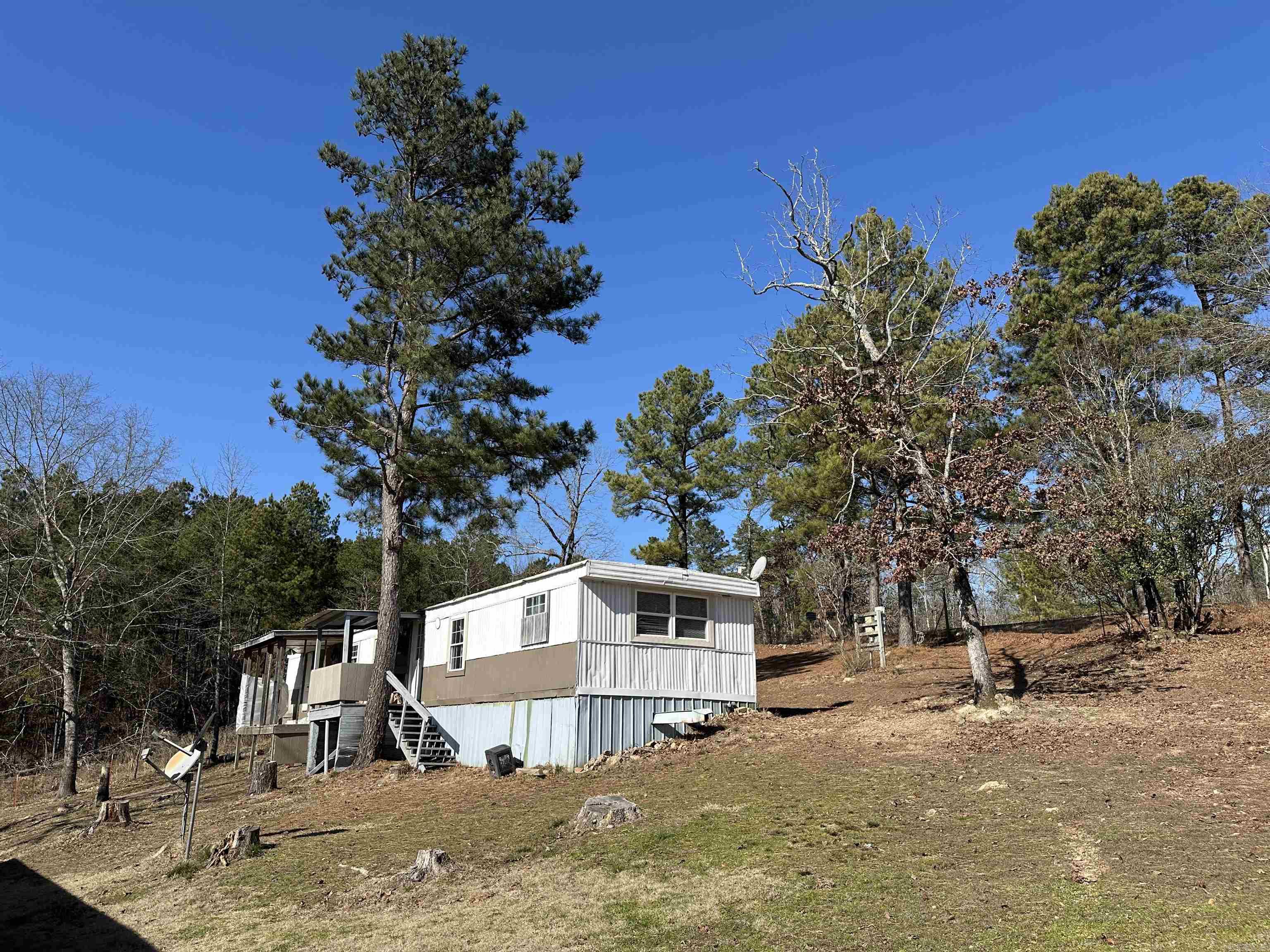 598 & 600 Timberlake Drive Property Photo 4