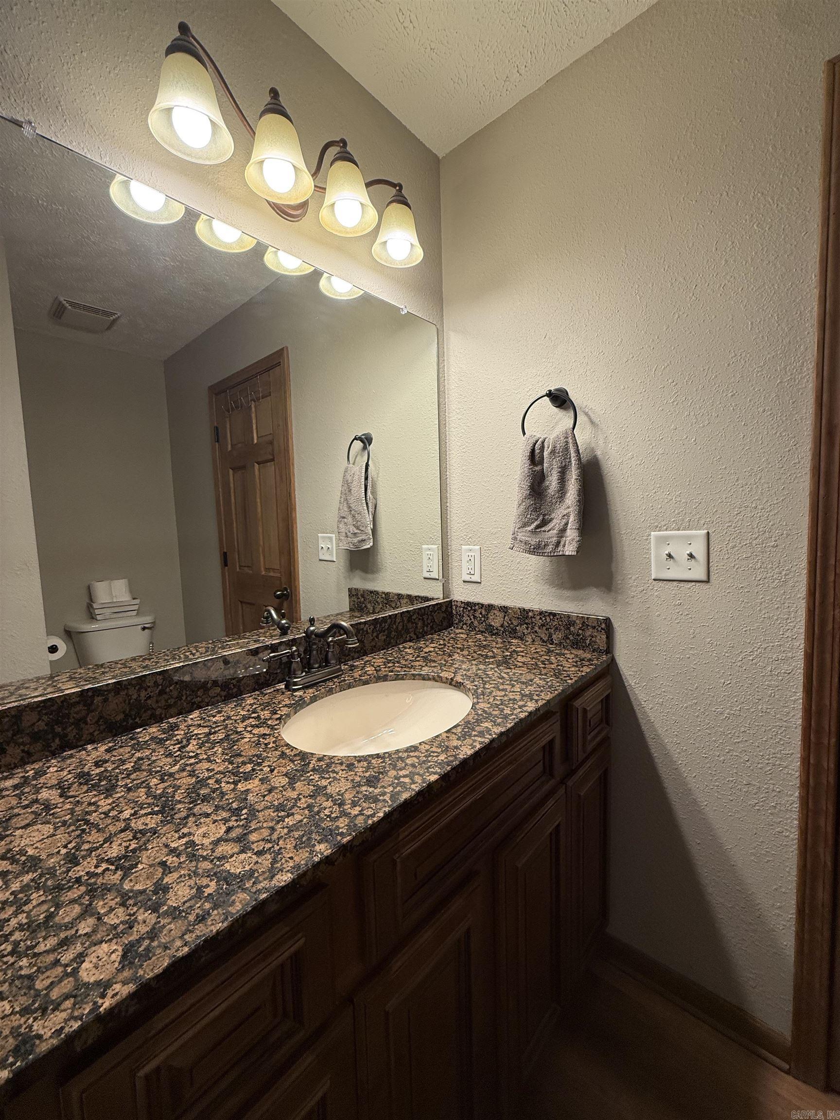 5 Jared Circle Property Photo 22