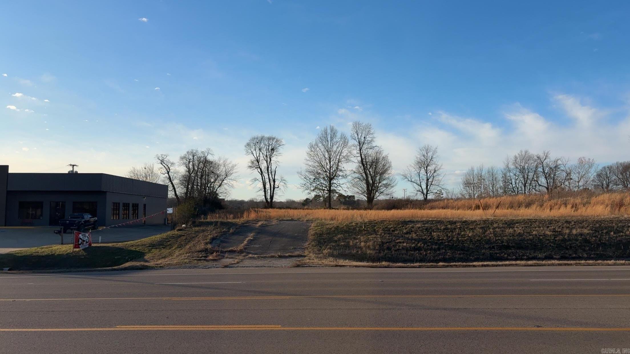 000 Lindwood / Highway 49 S Drive Property Photo 3
